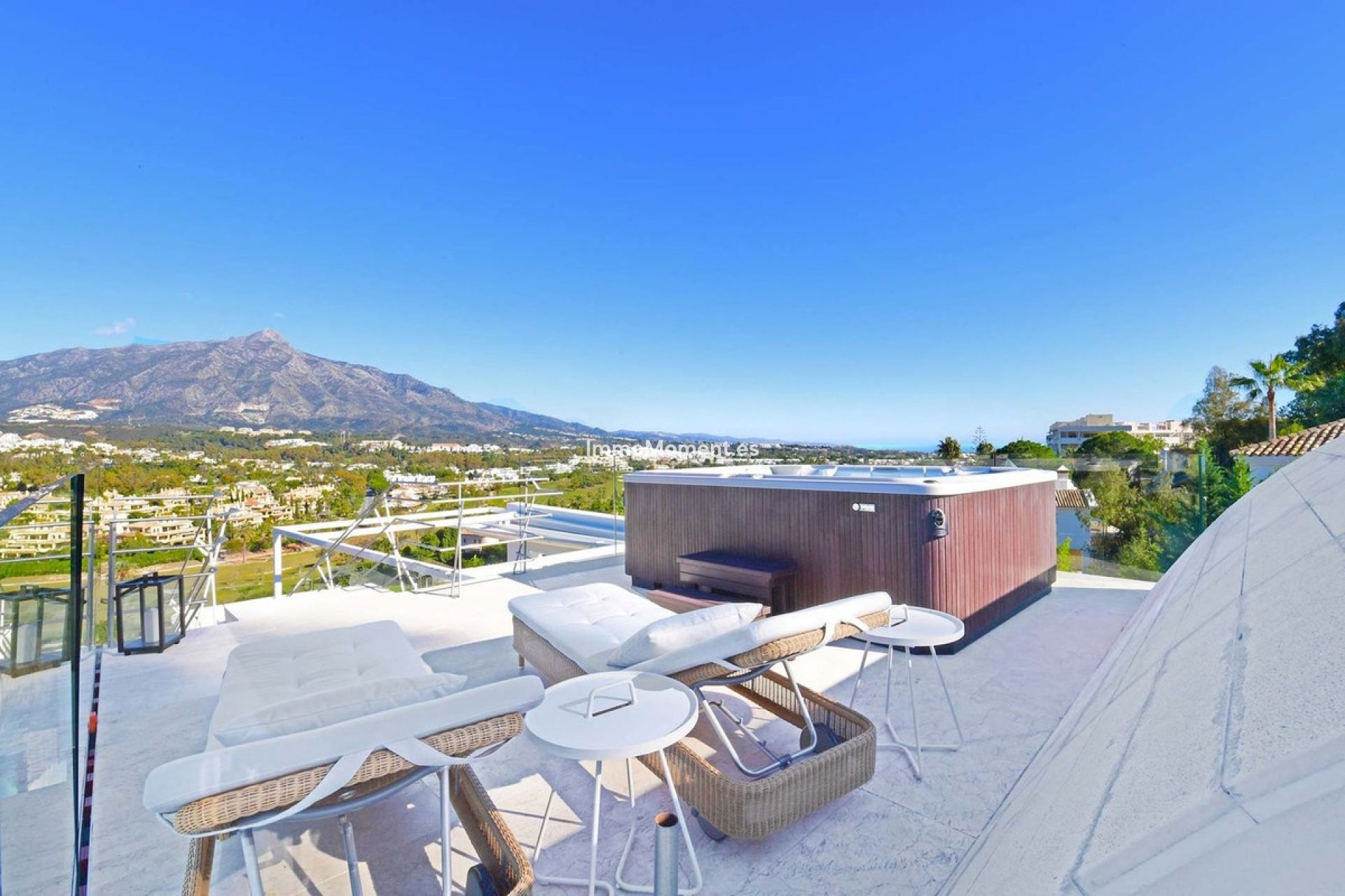 Resale - Detached villa - Marbella - Nueva Andalucía