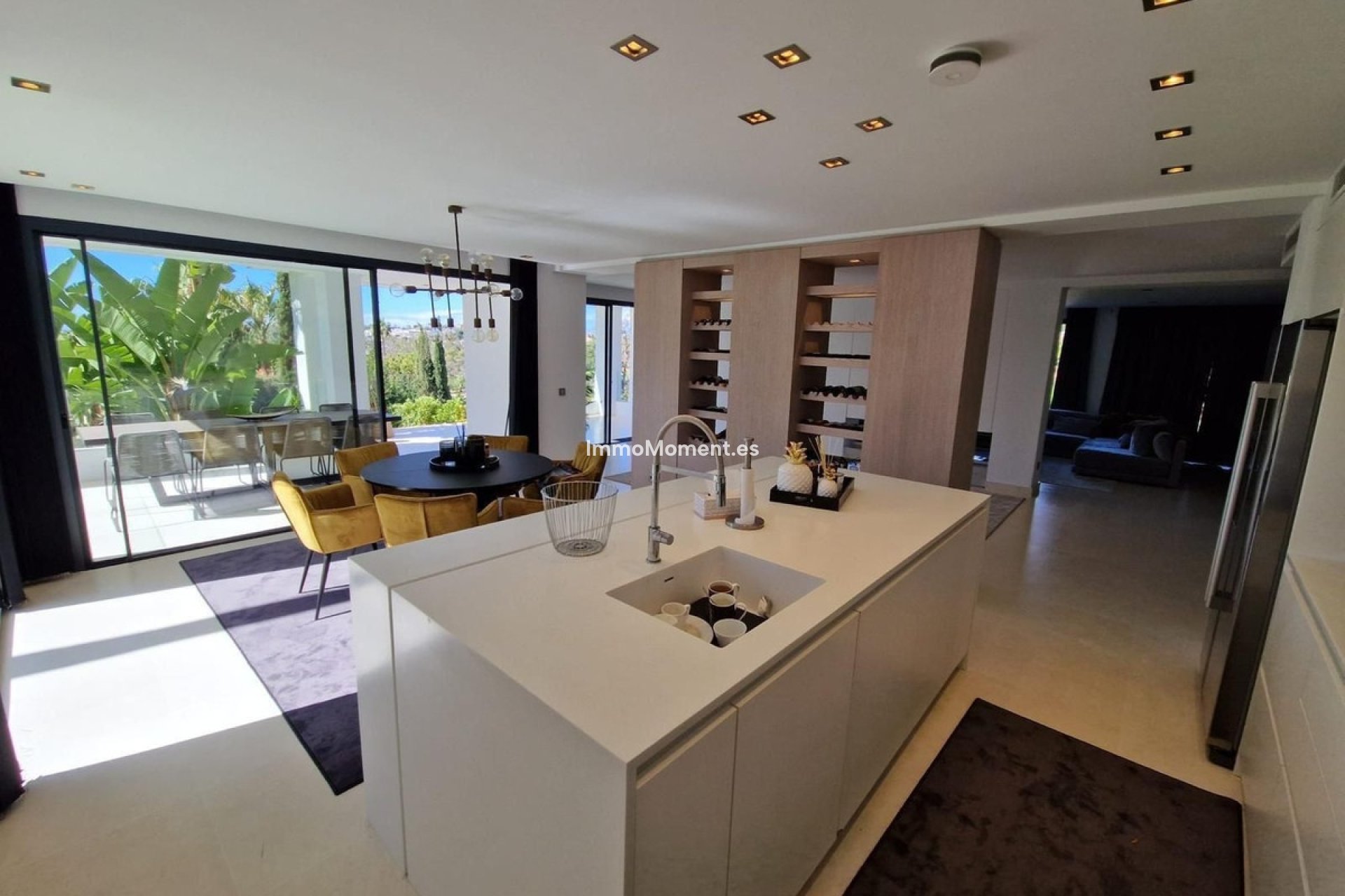 Resale - Detached villa - Marbella - Nueva Andalucía