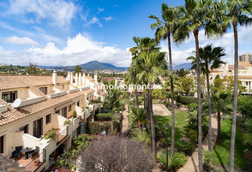 Resale - Detached villa - Marbella - Nueva Andalucía