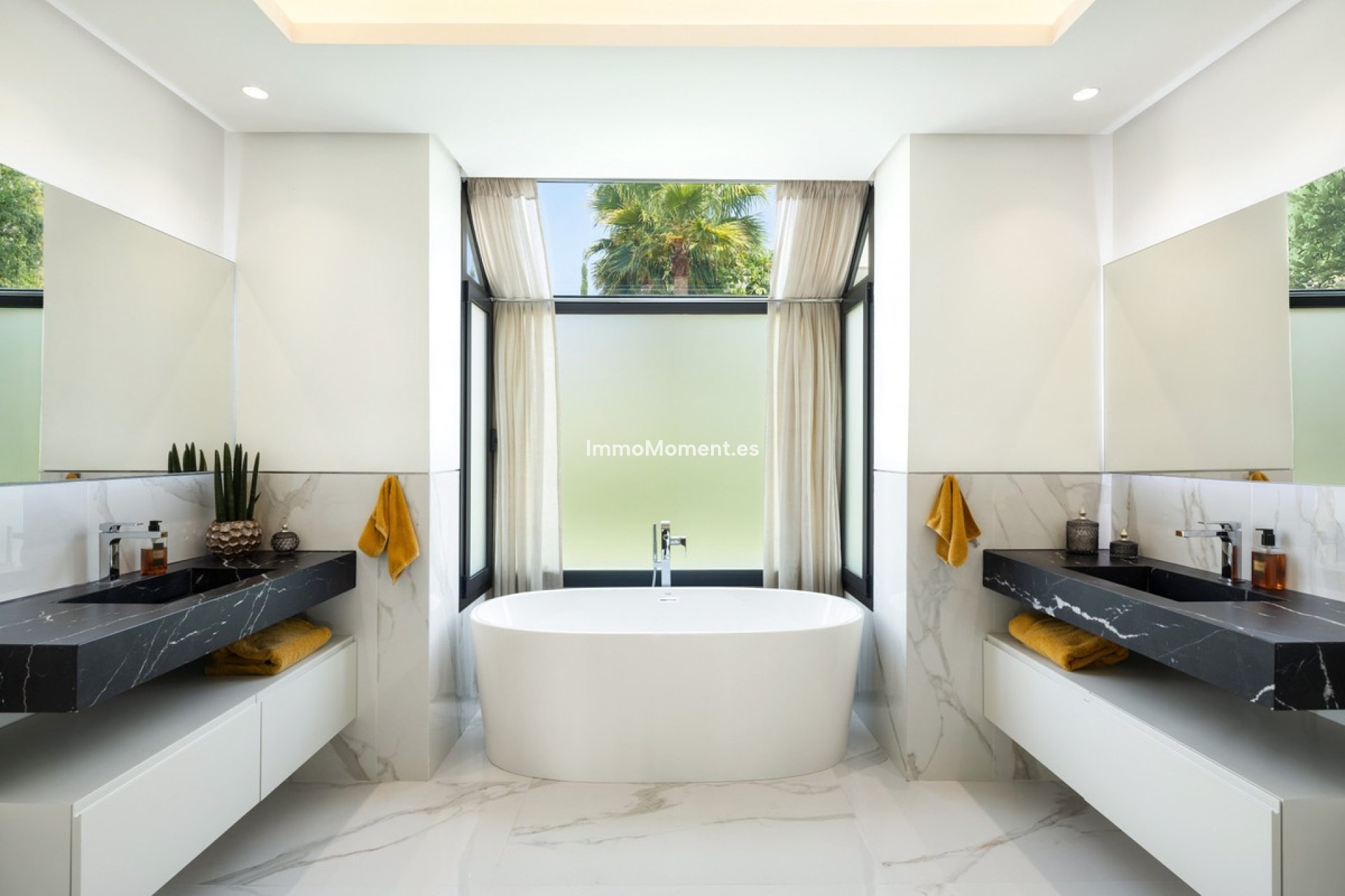 Resale - Detached villa - Marbella - Nueva Andalucía
