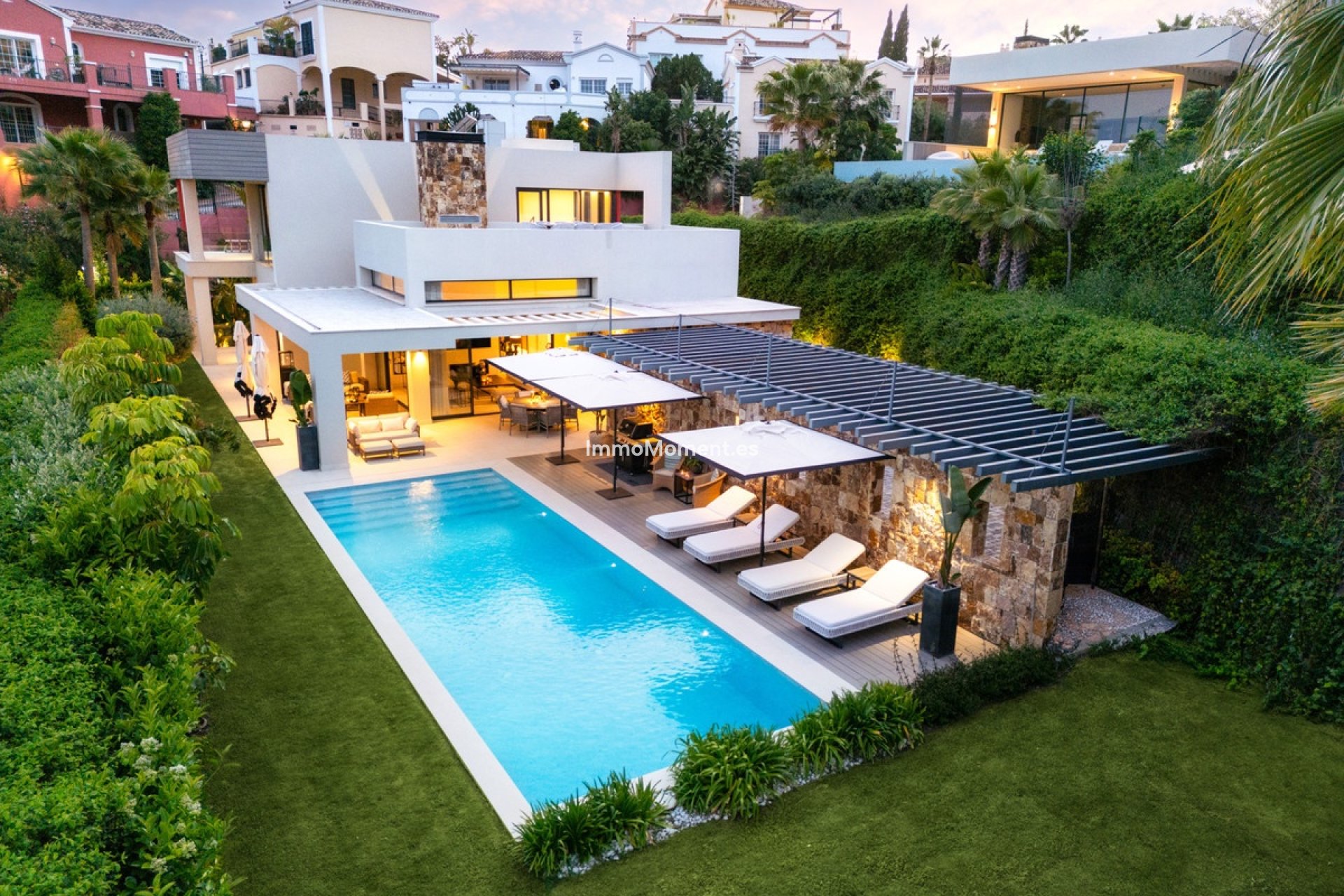 Resale - Detached villa - Marbella - Nueva Andalucía