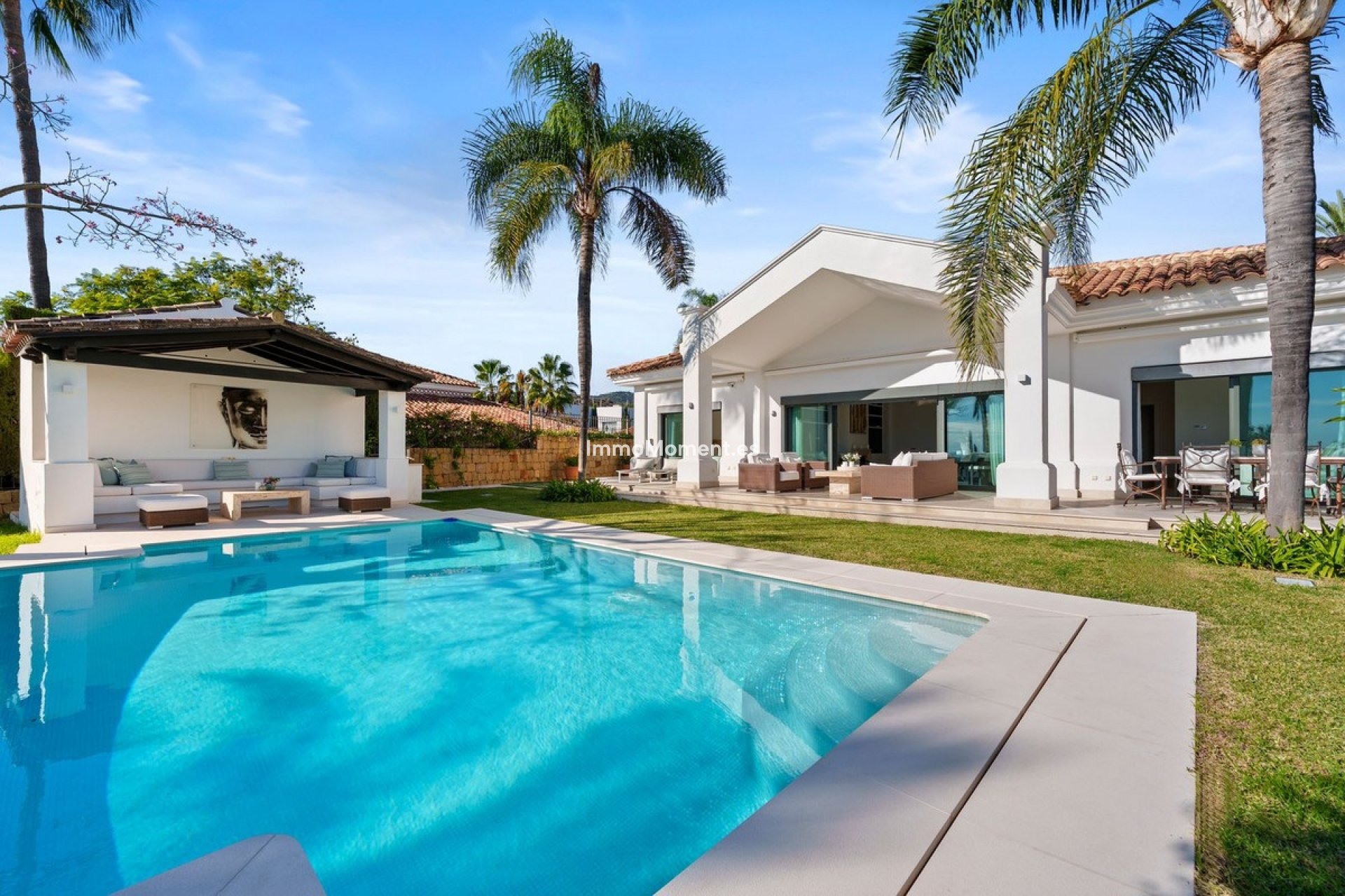 Resale - Detached villa - Marbella - Nueva Andalucía