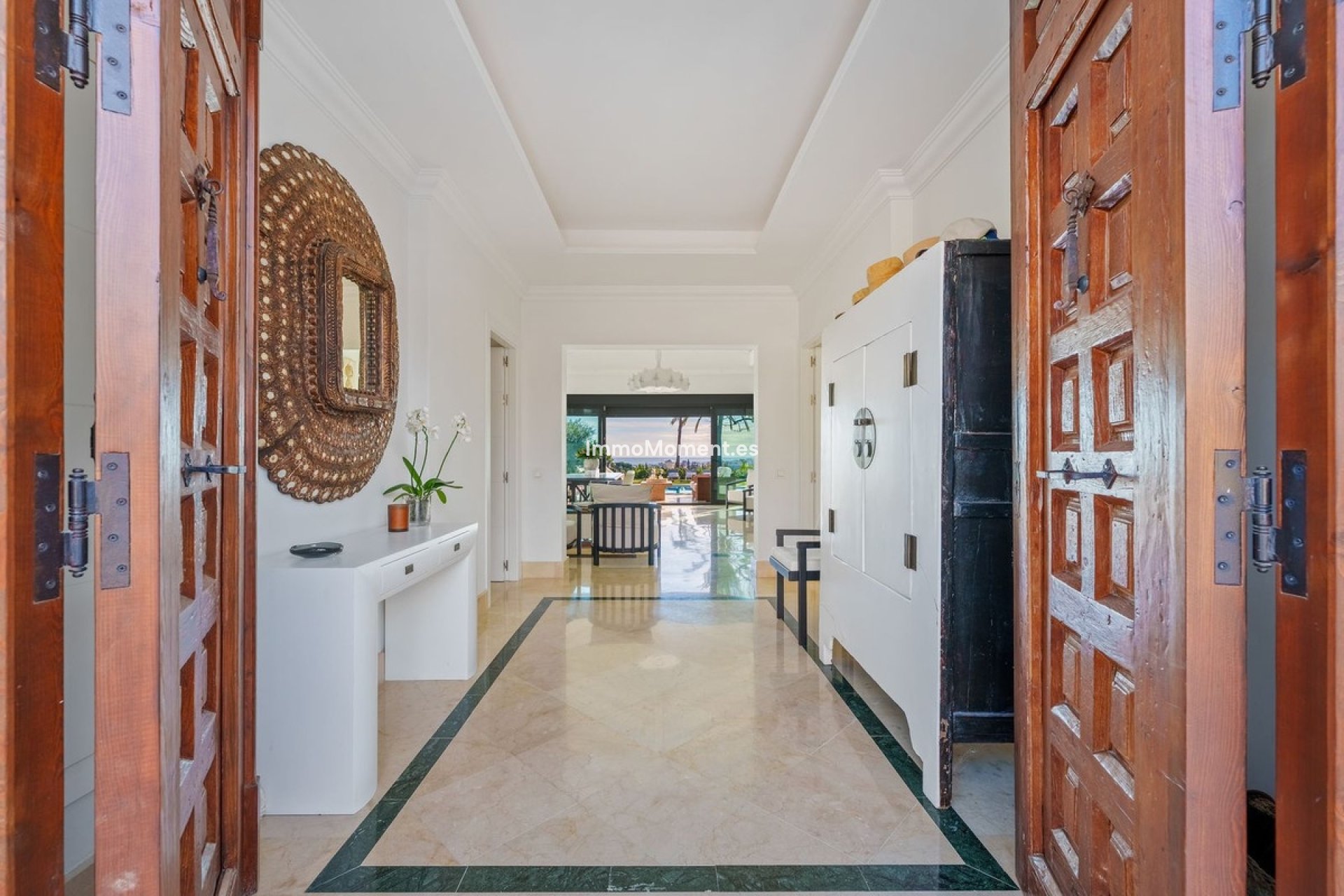 Resale - Detached villa - Marbella - Nueva Andalucía