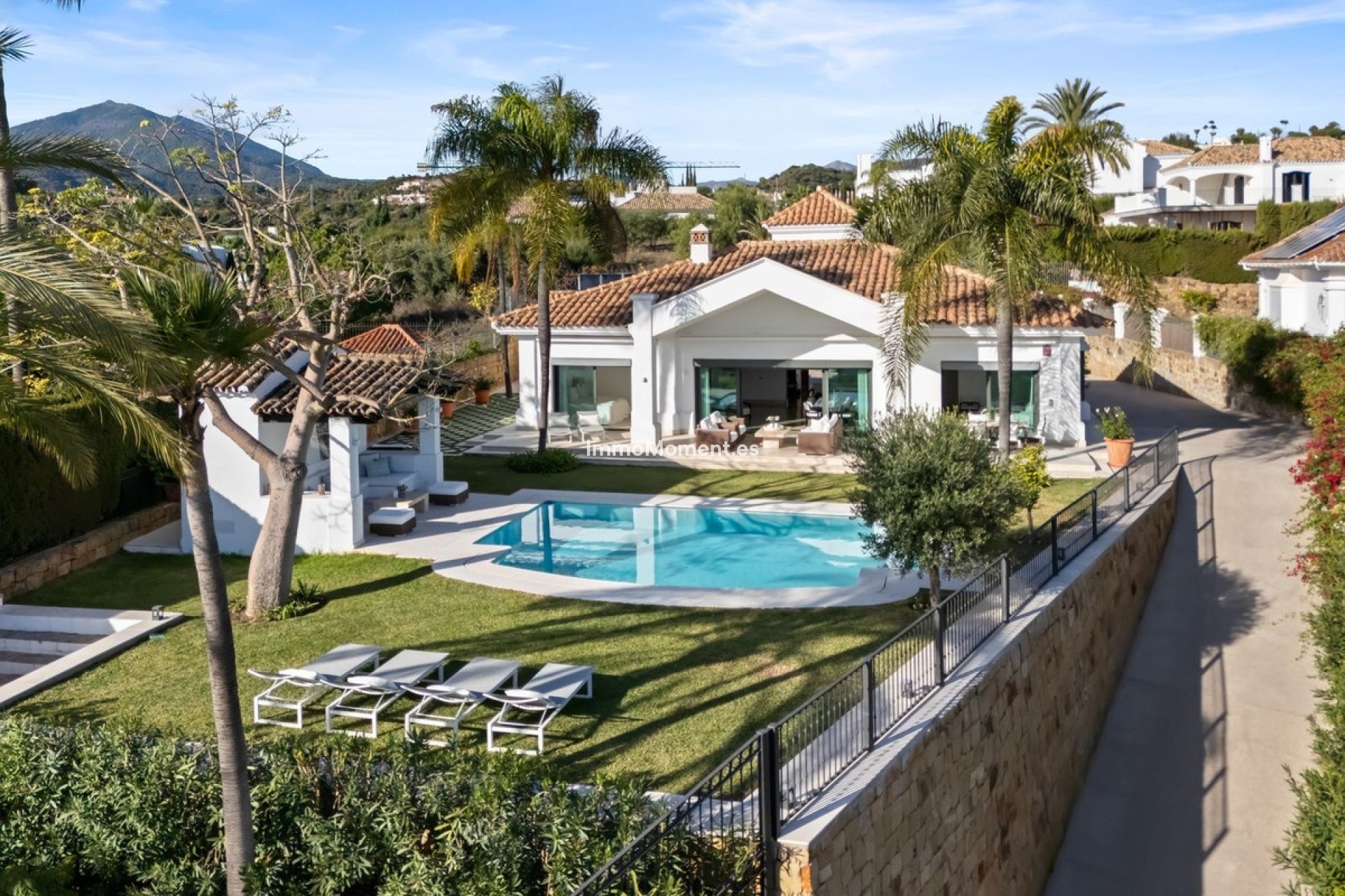 Resale - Detached villa - Marbella - Nueva Andalucía