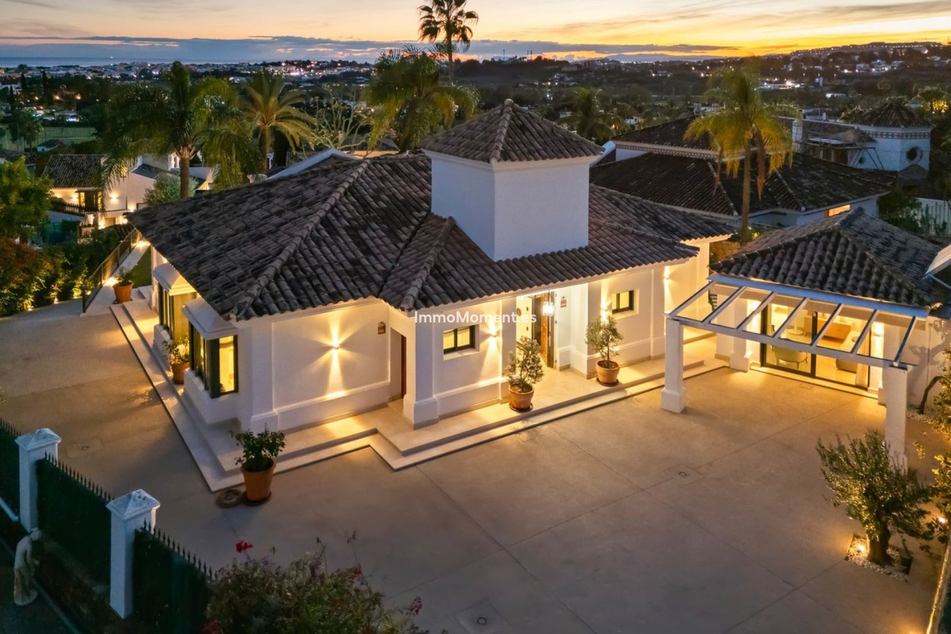 Resale - Detached villa - Marbella - Nueva Andalucía