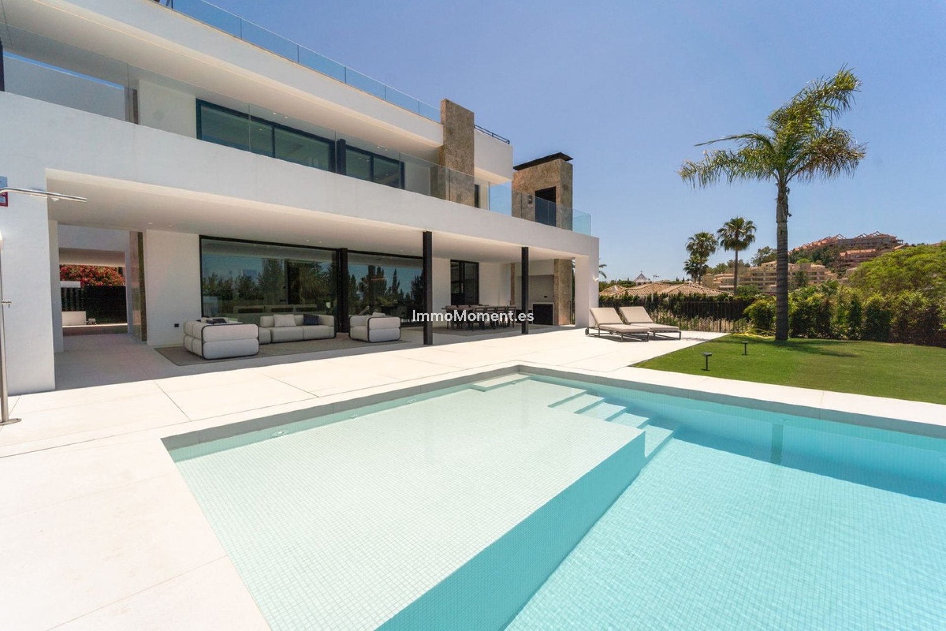 Resale - Detached villa - Marbella - Nueva Andalucía
