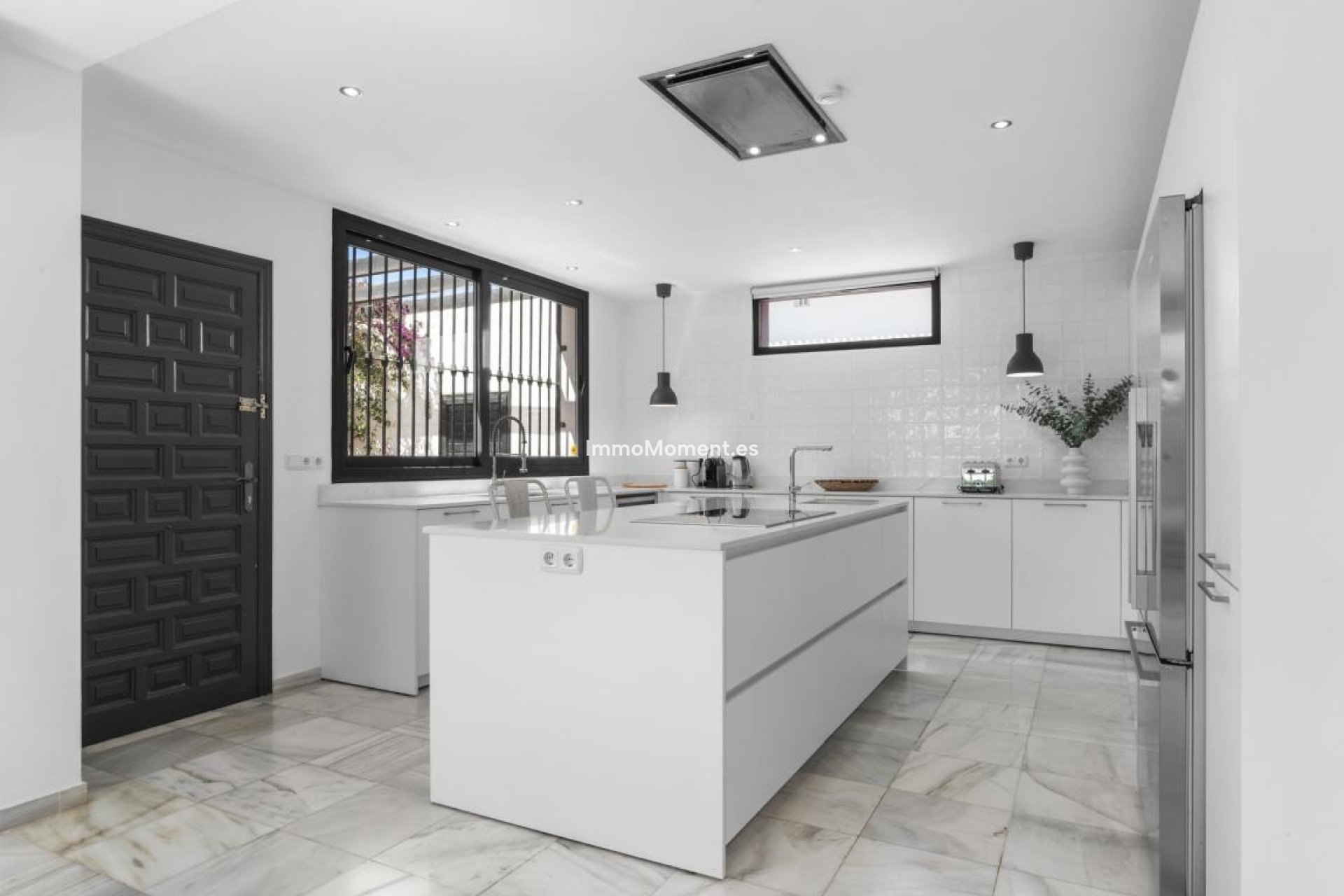 Resale - Detached villa - Marbella - Nueva Andalucía