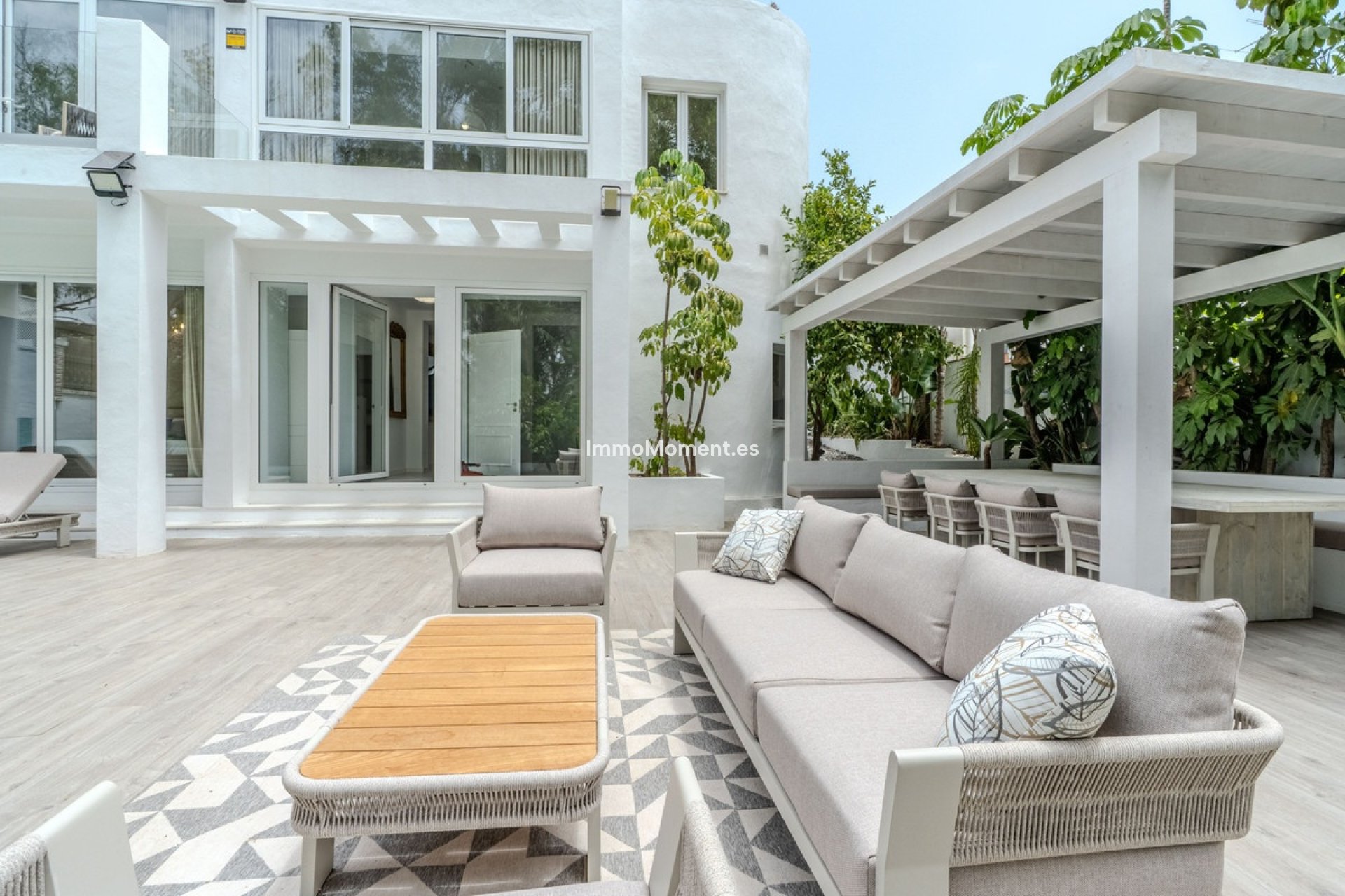 Resale - Detached villa - Marbella - Nueva Andalucía
