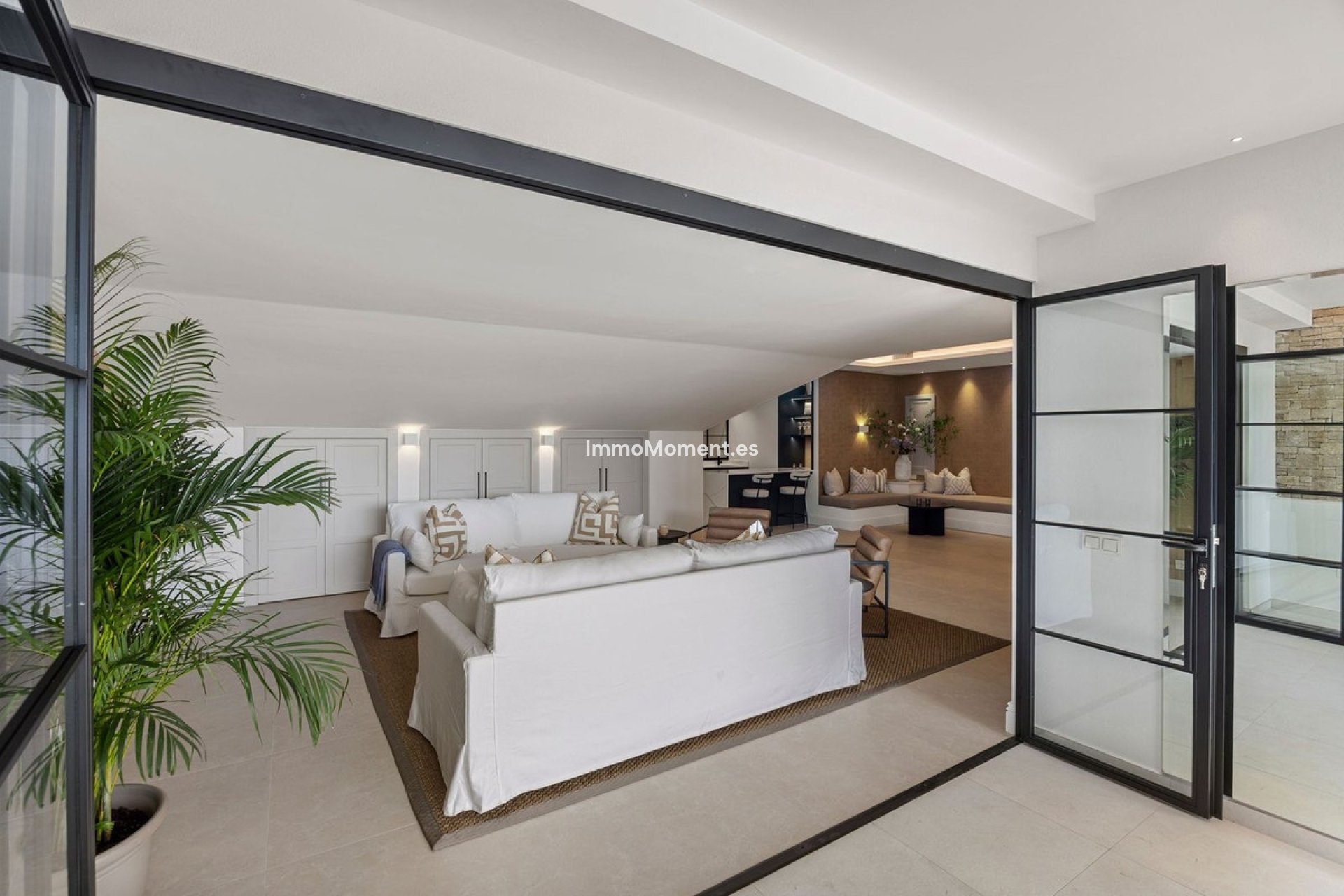 Resale - Detached villa - Marbella - Nueva Andalucía