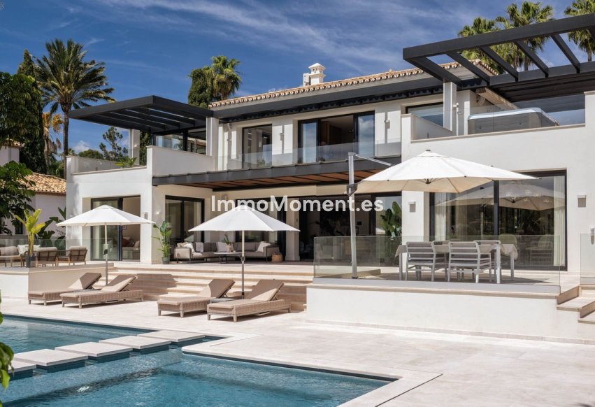 Resale - Detached villa - Marbella - Nueva Andalucía