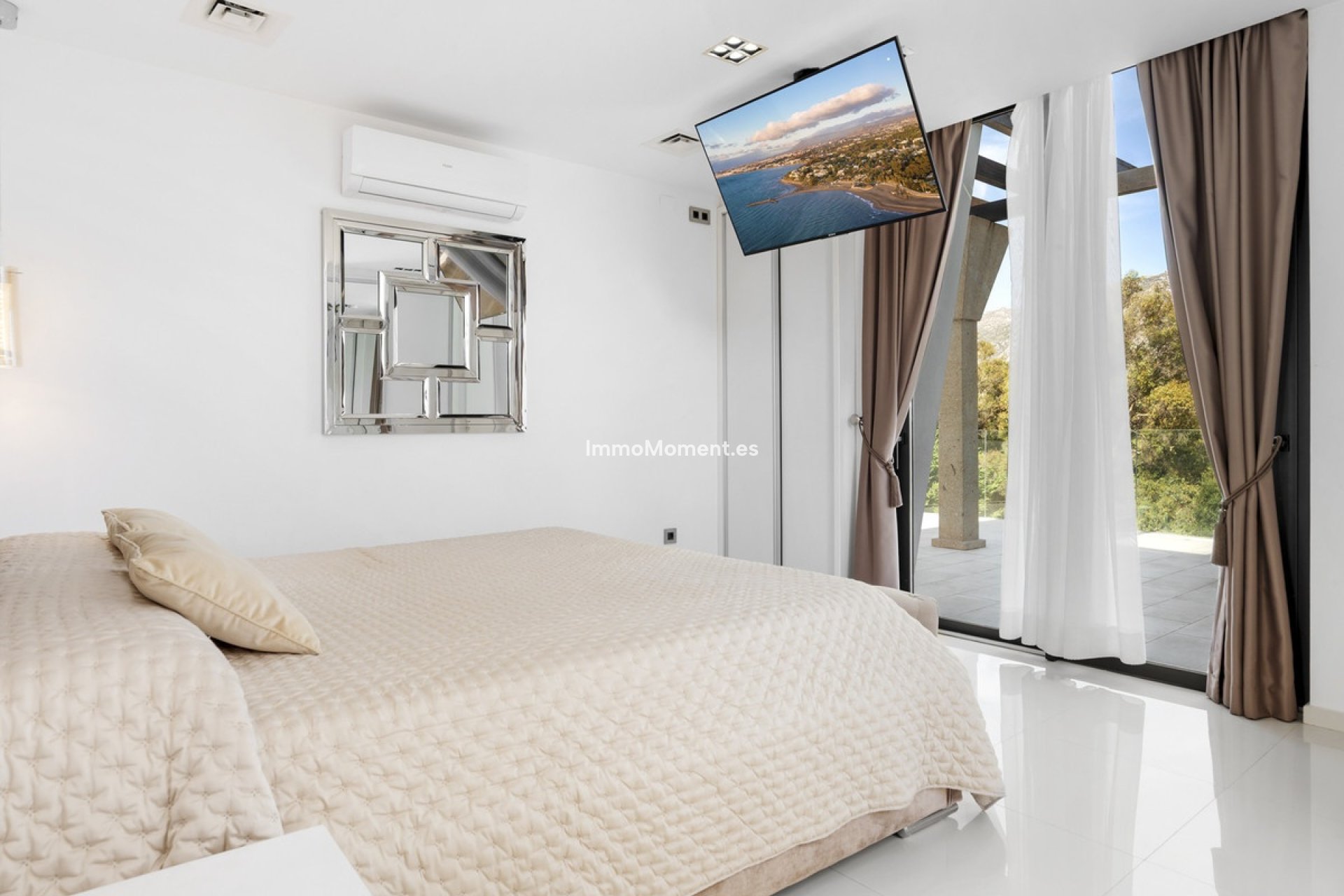 Resale - Detached villa - Marbella - Nueva Andalucía