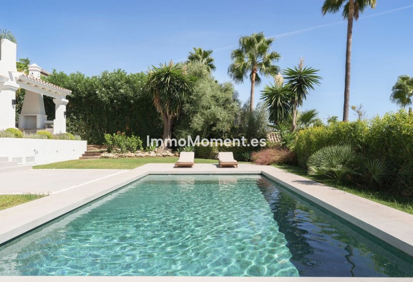 Resale - Detached villa - Marbella - Nueva Andalucía
