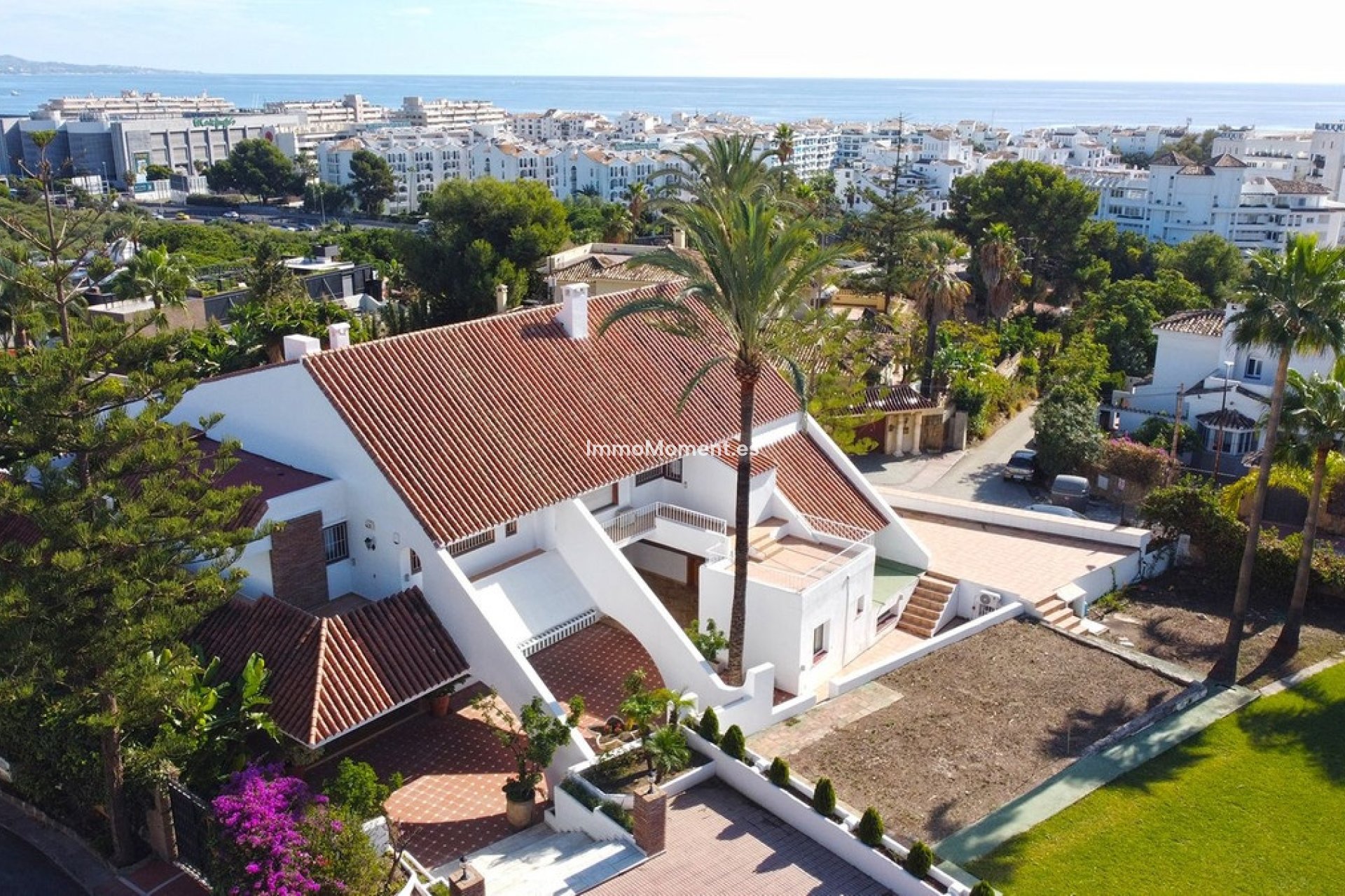 Resale - Detached villa - Marbella - Nueva Andalucía