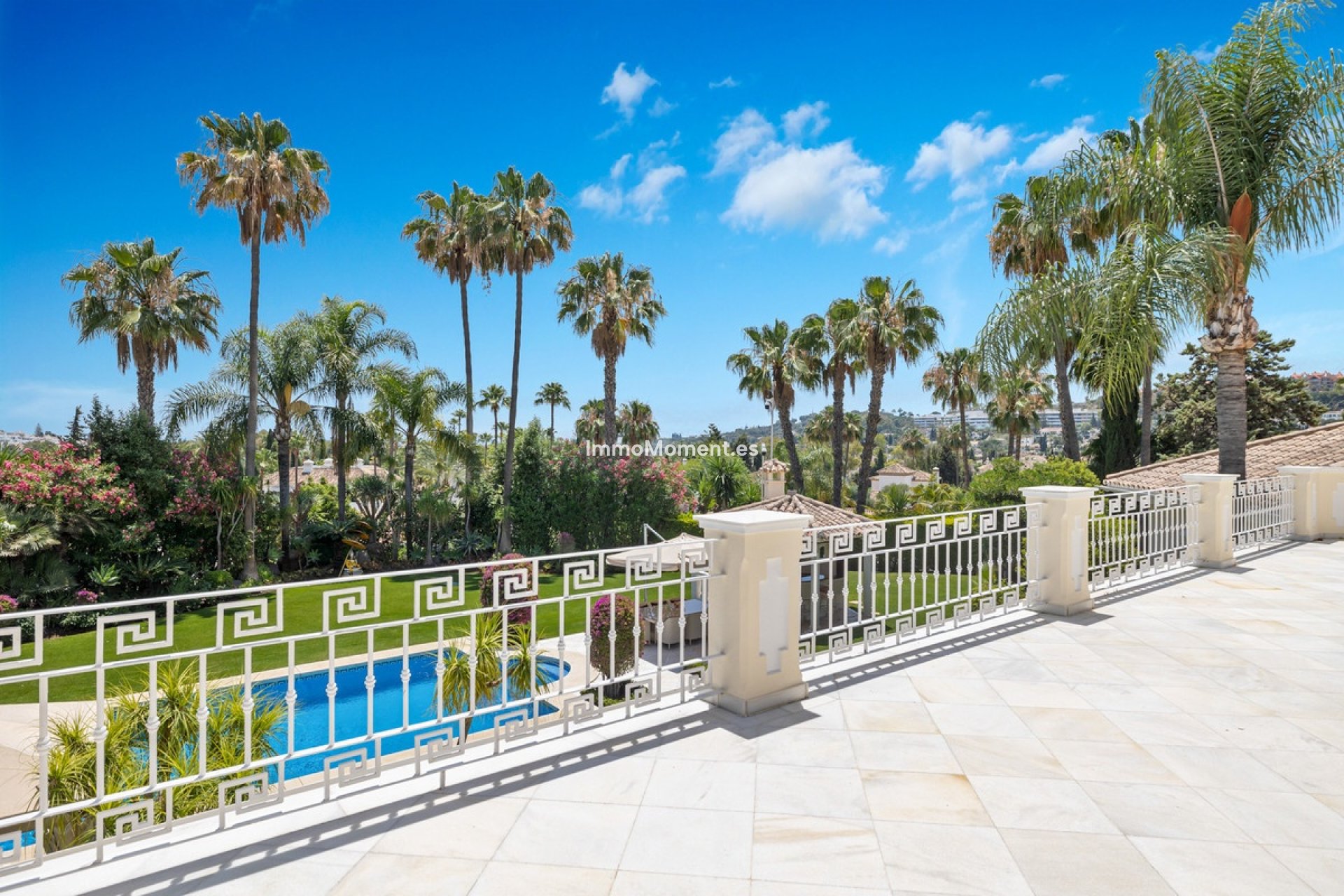 Resale - Detached villa - Marbella - Nueva Andalucía
