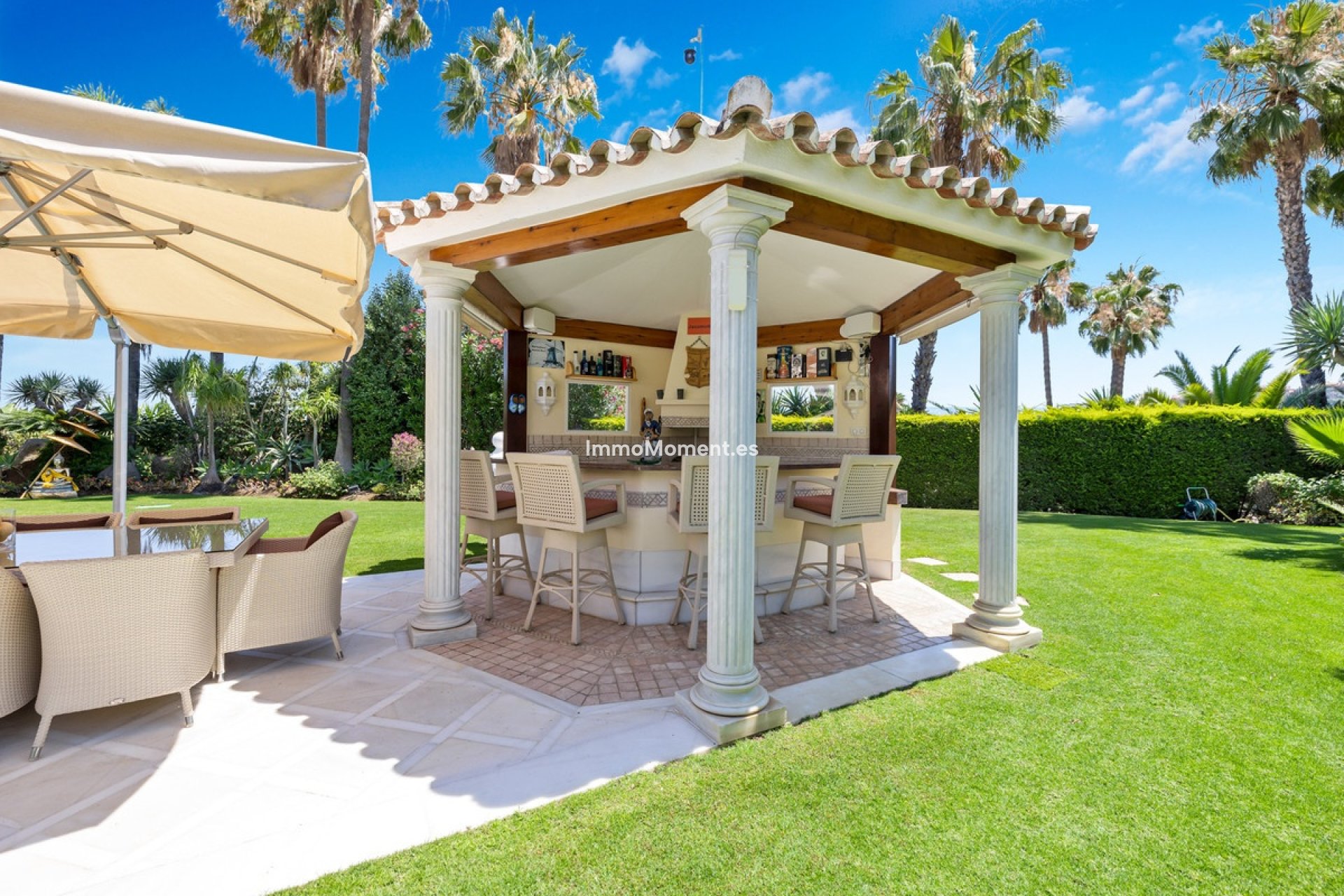 Resale - Detached villa - Marbella - Nueva Andalucía