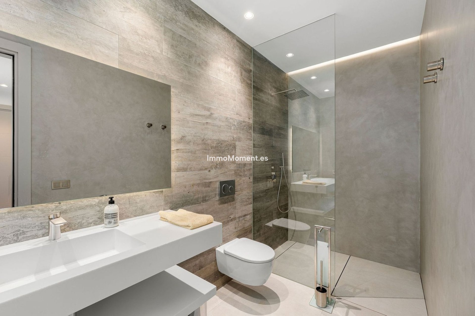 Resale - Detached villa - Marbella - Nueva Andalucía
