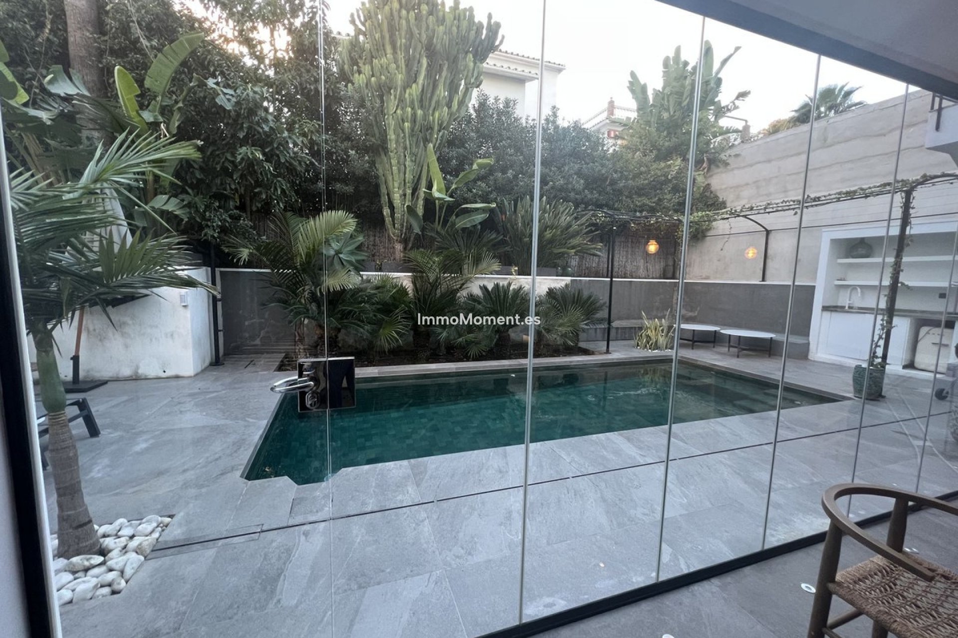 Resale - Detached villa - Marbella - Nueva Andalucía