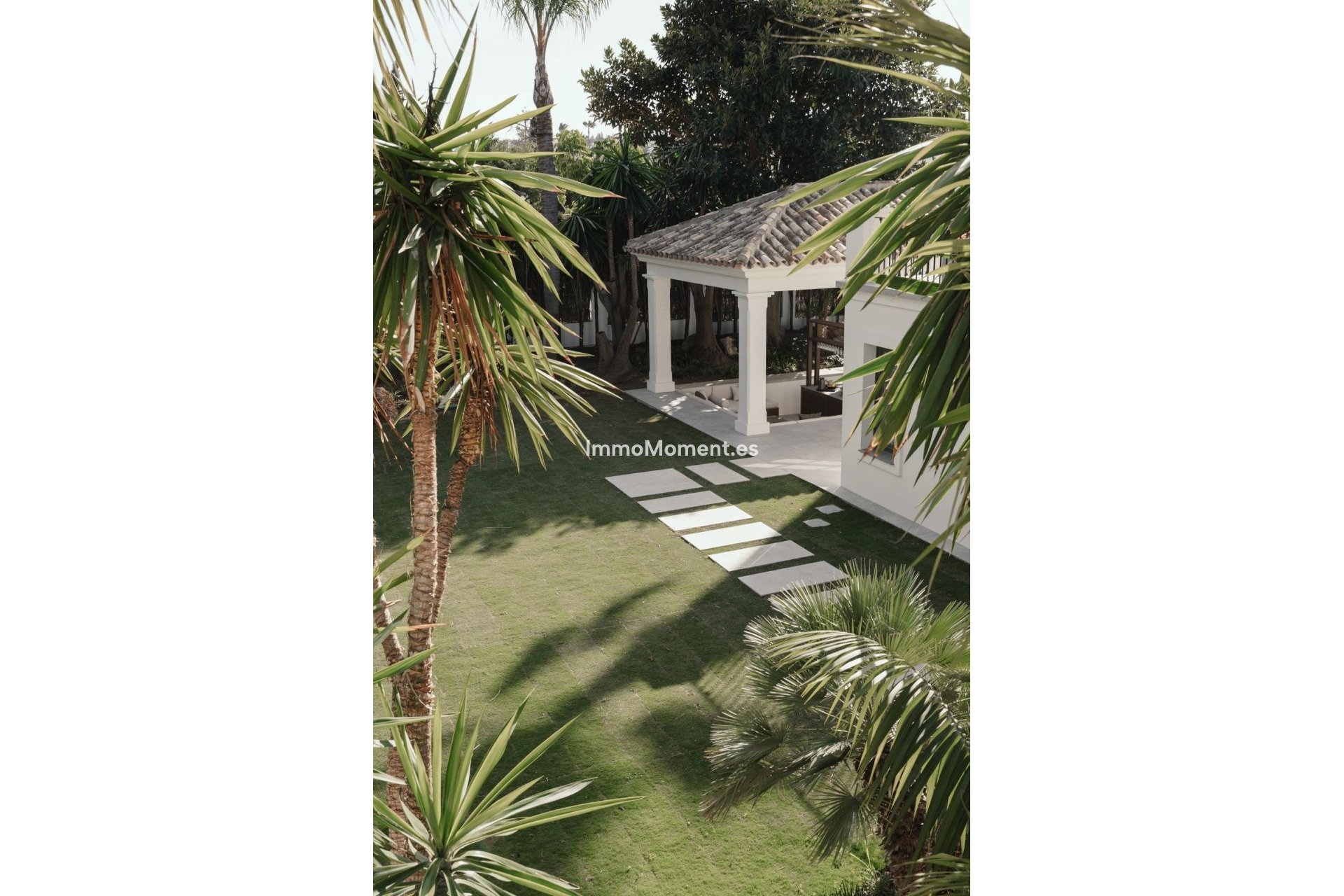 Resale - Detached villa - Marbella - Nueva Andalucía