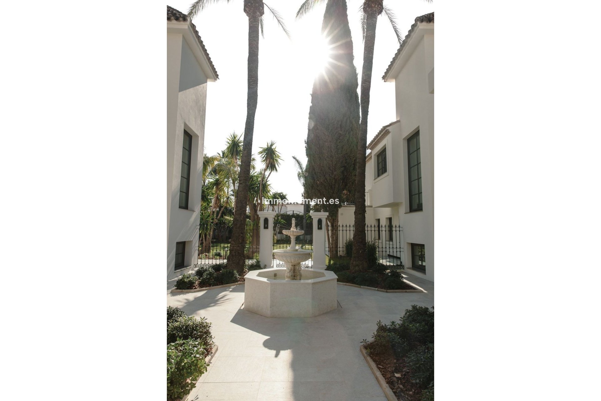 Resale - Detached villa - Marbella - Nueva Andalucía