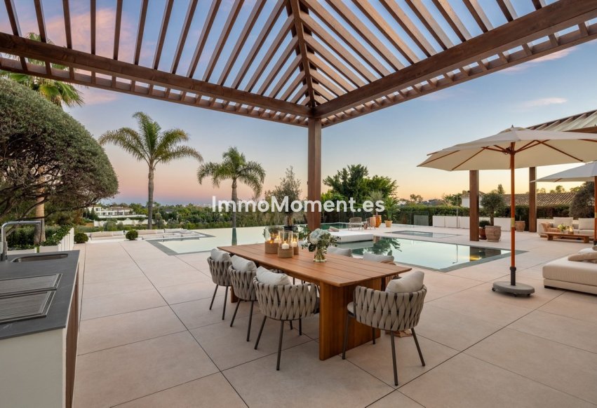 Resale - Detached villa - Marbella - Nueva Andalucía