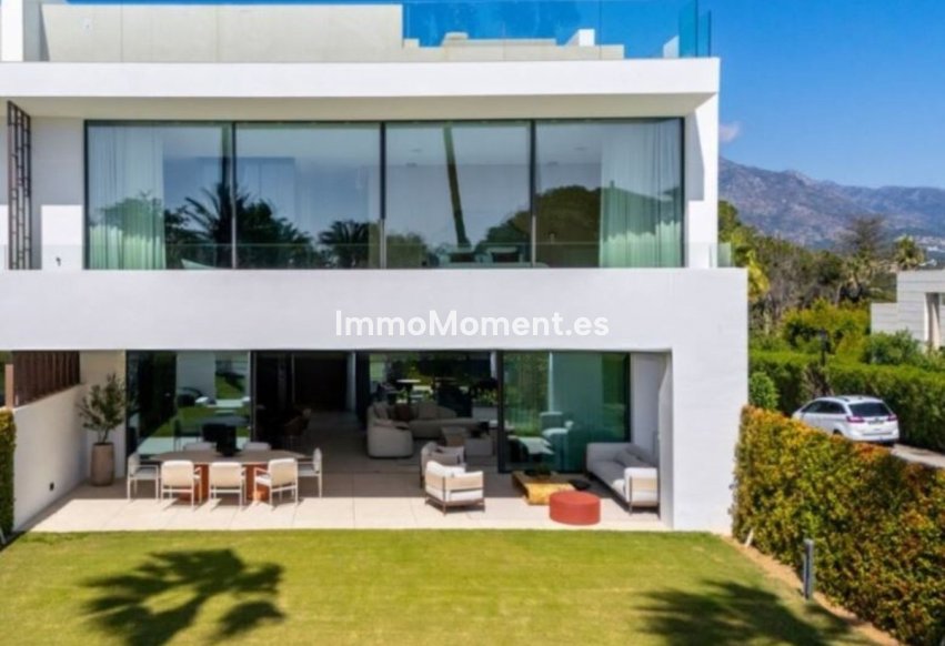 Resale - Detached villa - Marbella - Nueva Andalucía
