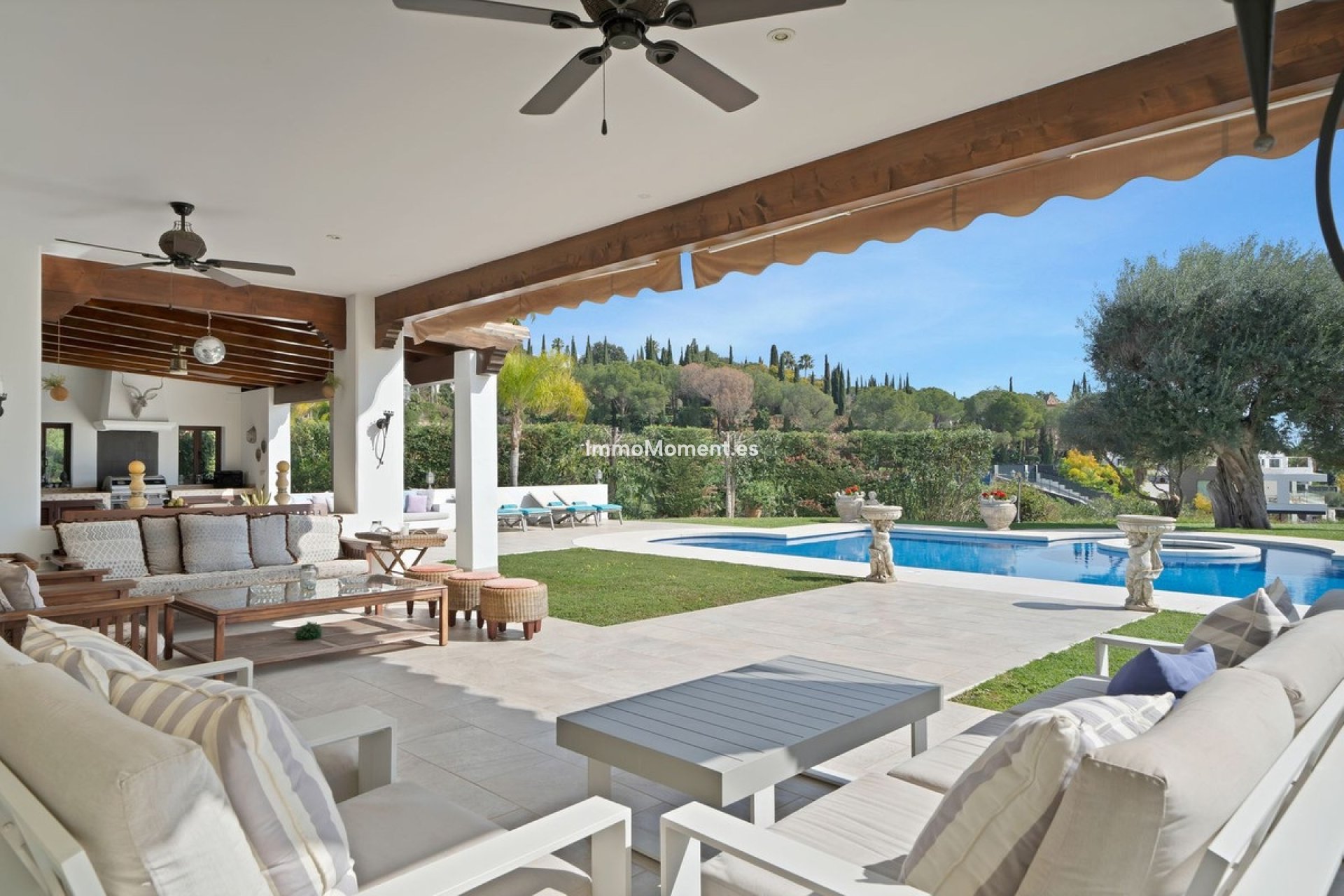 Resale - Detached villa - Marbella - Nueva Andalucía