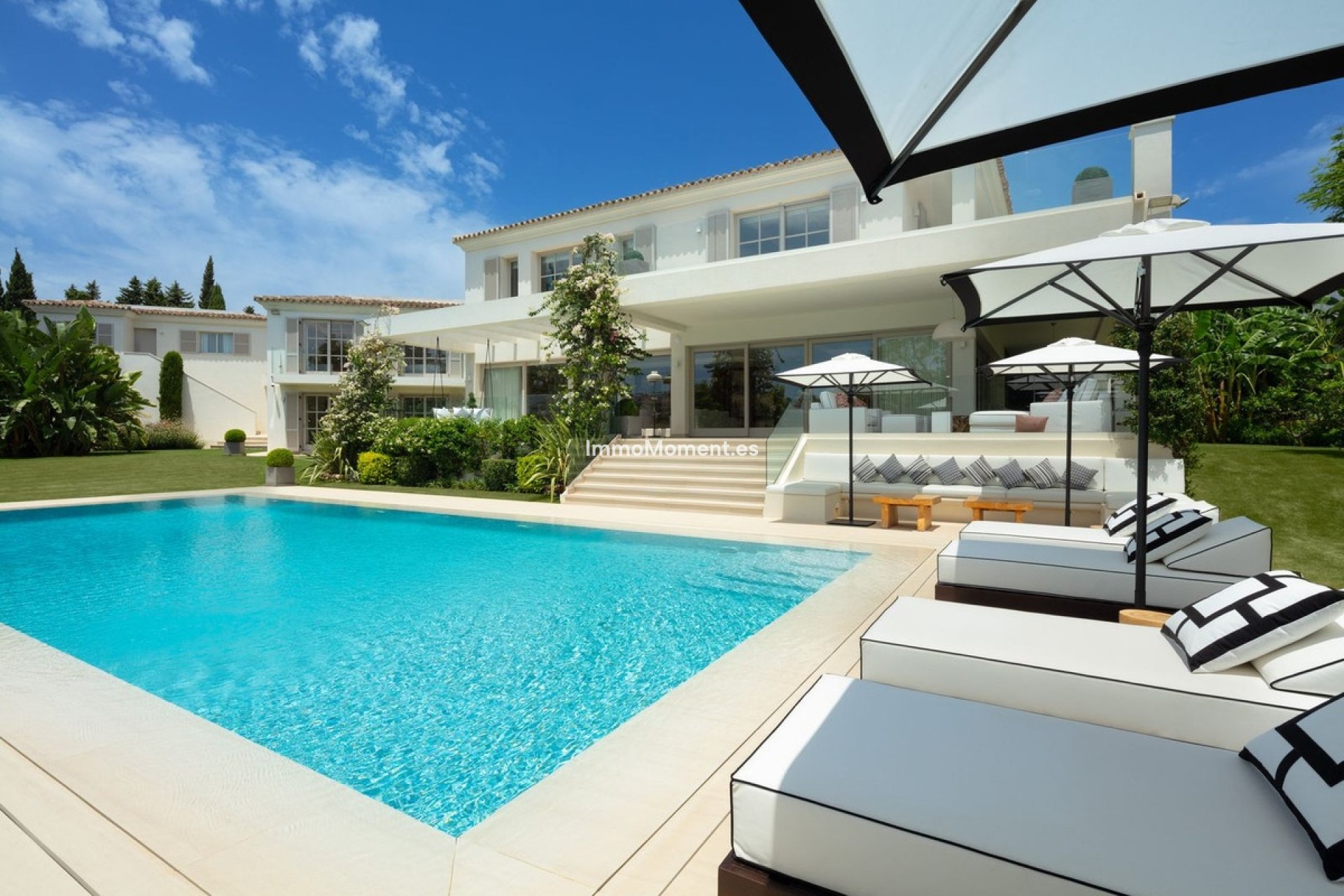 Resale - Detached villa - Marbella - Nueva Andalucía