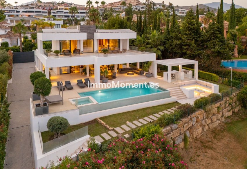 Resale - Detached villa - Marbella - Nueva Andalucía