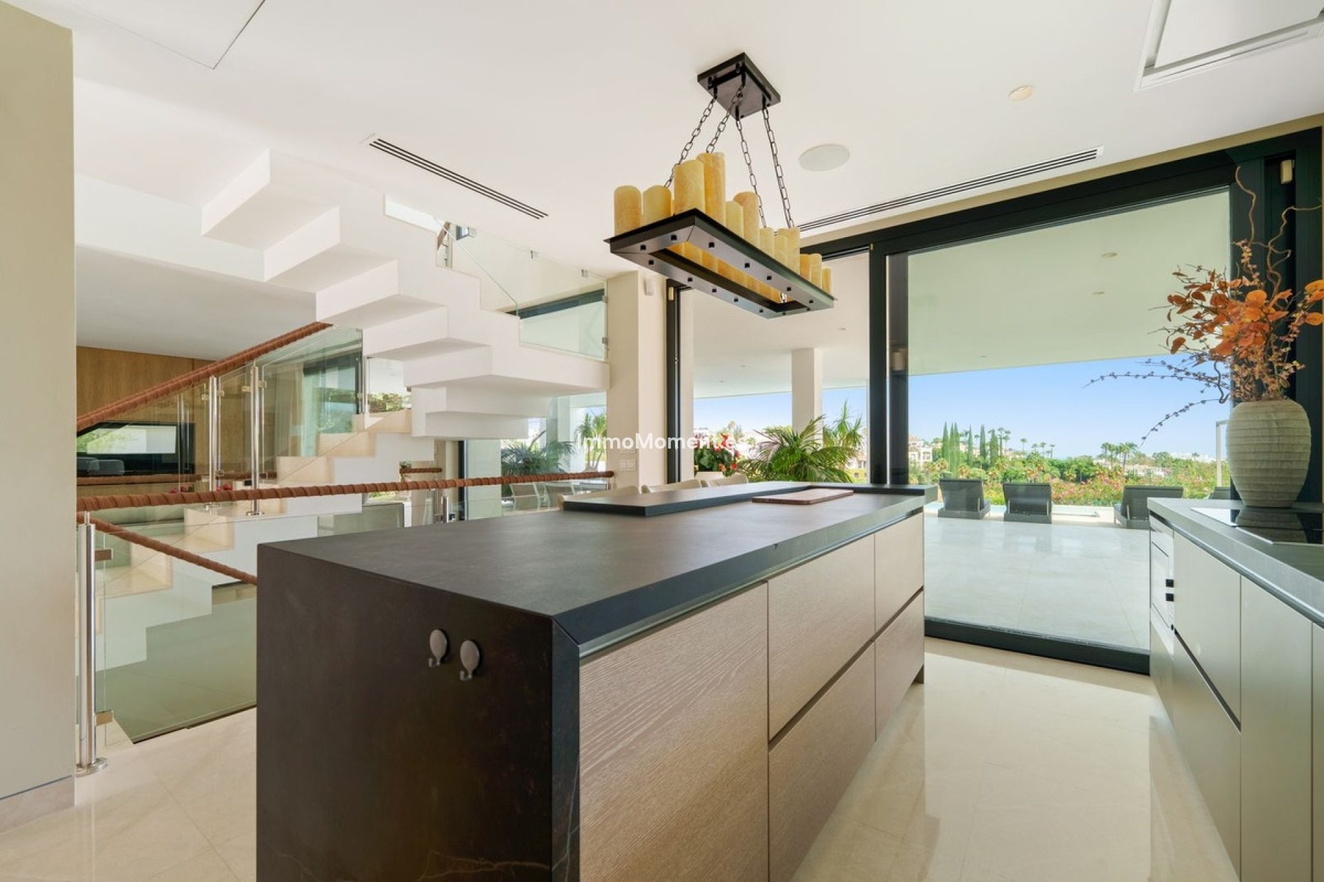 Resale - Detached villa - Marbella - Nueva Andalucía
