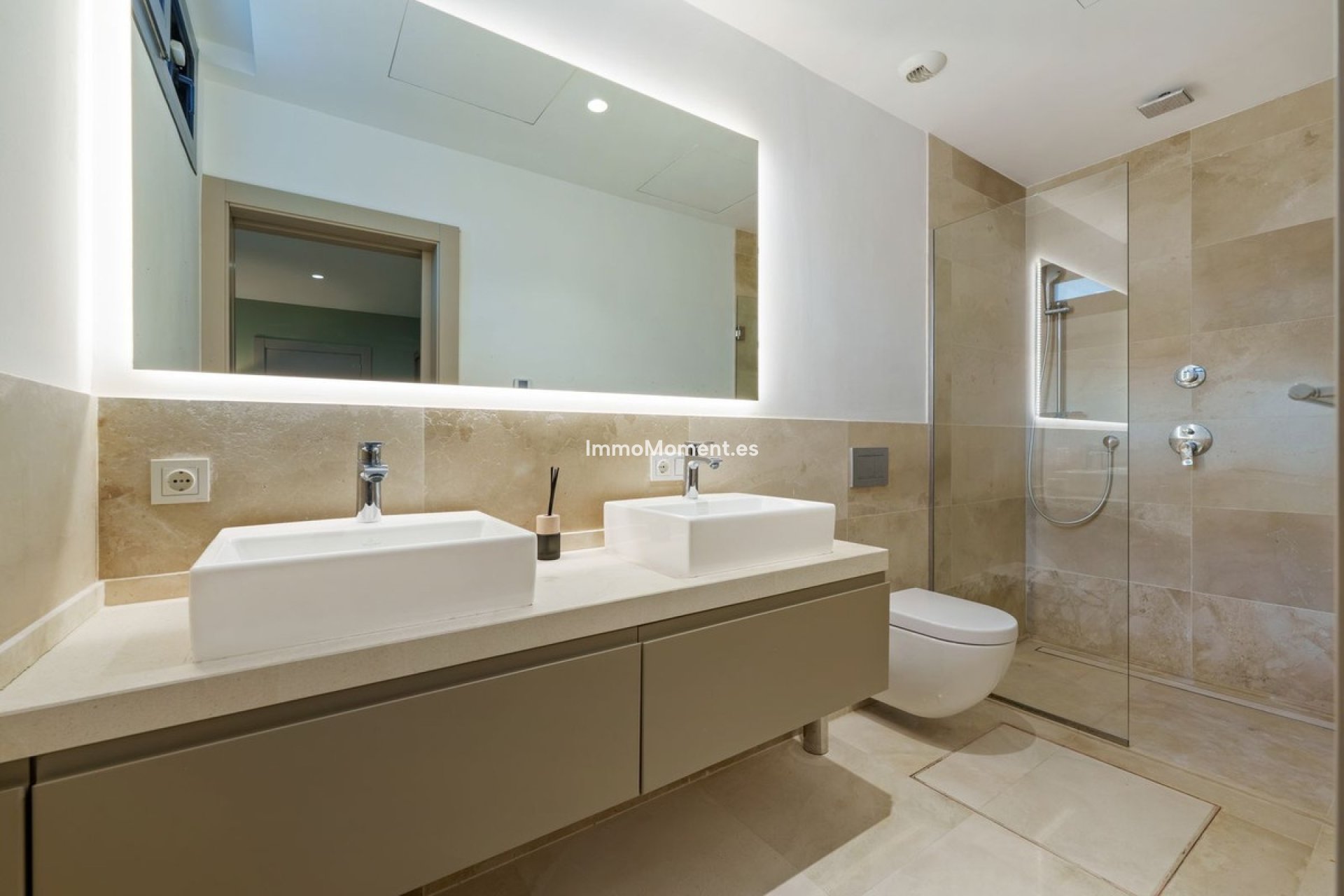 Resale - Detached villa - Marbella - Nueva Andalucía