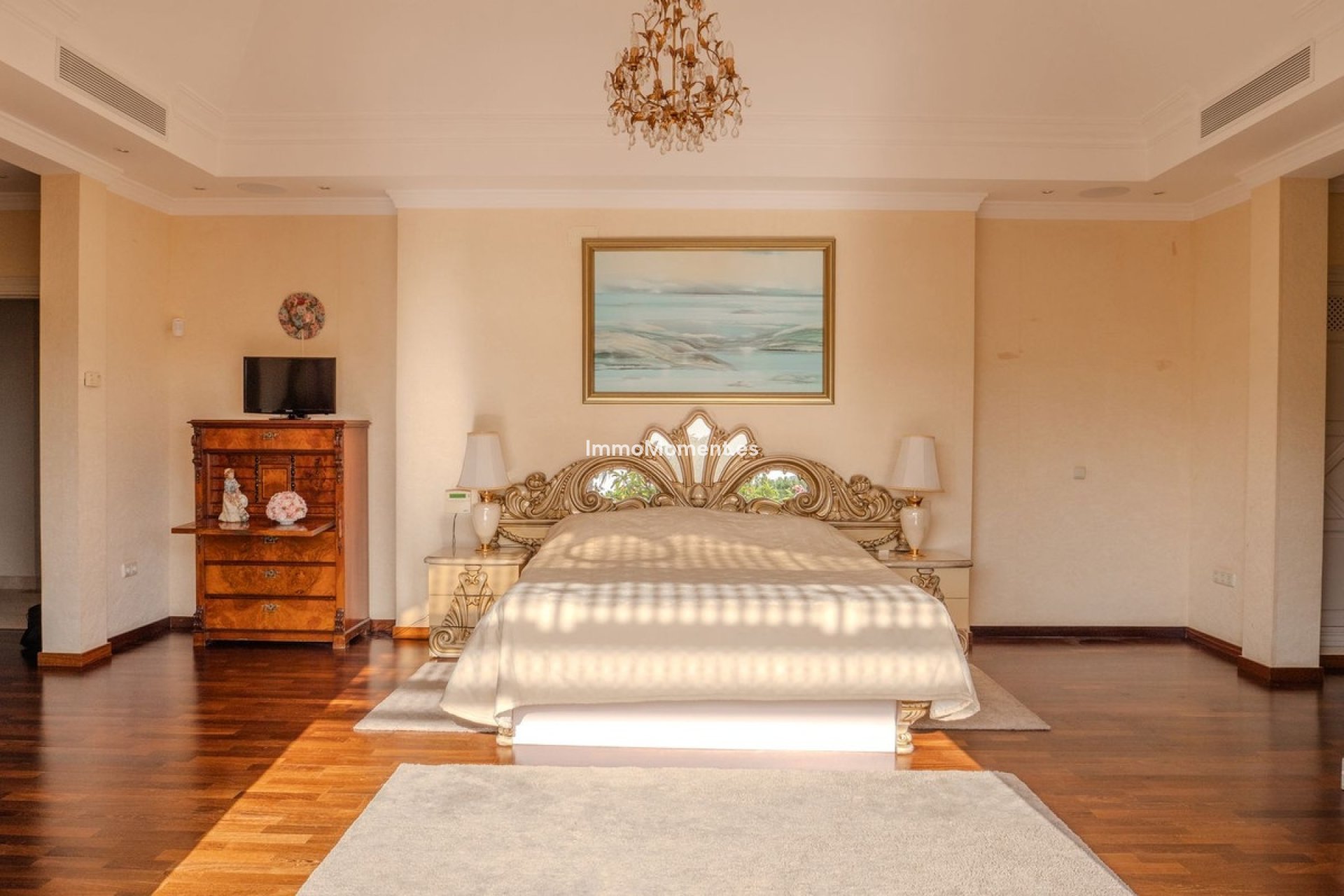 Resale - Detached villa - Marbella - Nueva Andalucía