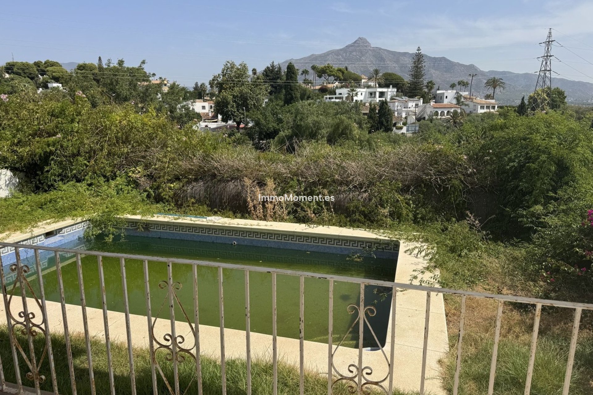 Resale - Detached villa - Marbella - Nueva Andalucía