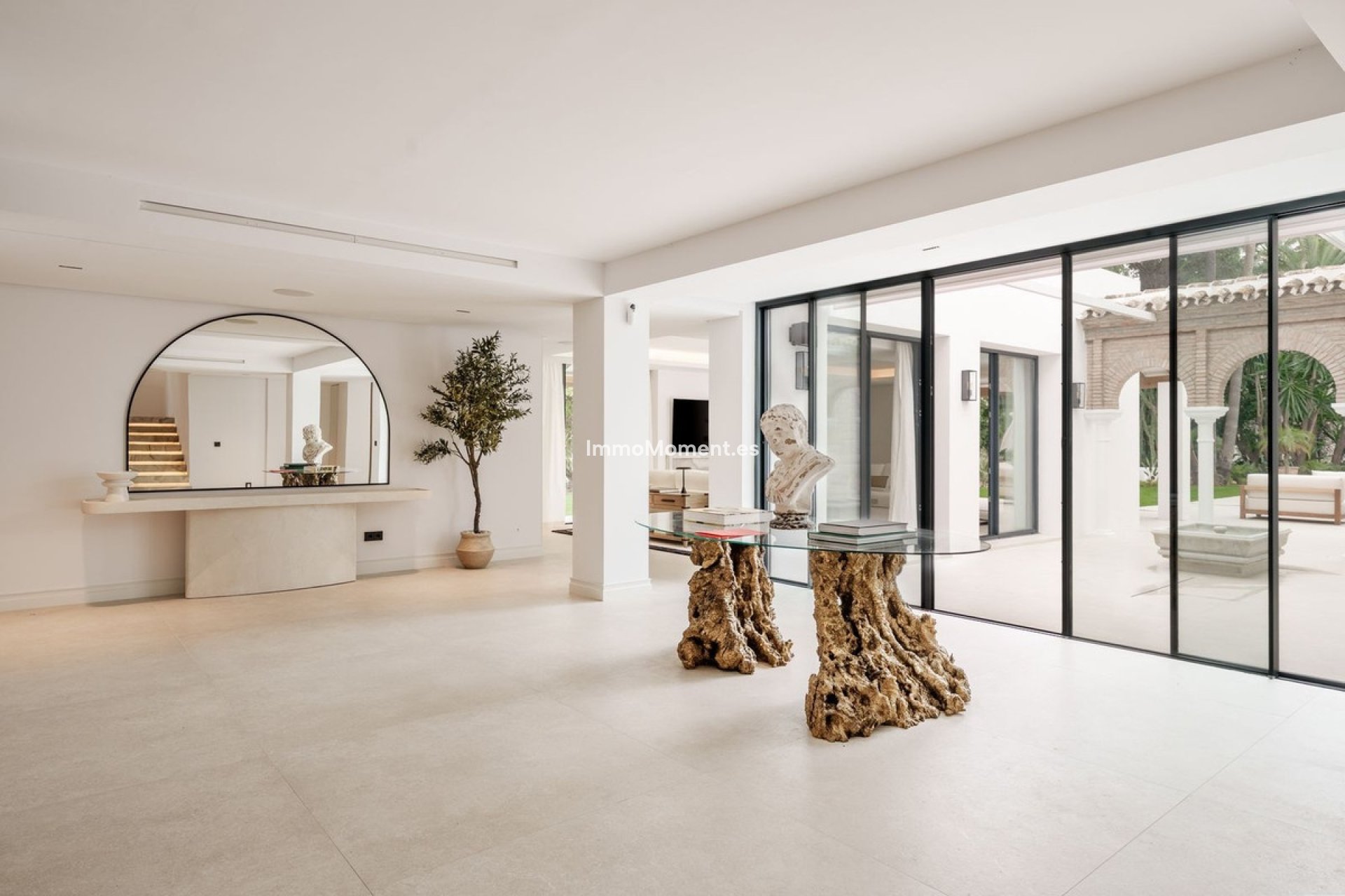 Resale - Detached villa - Marbella - Nueva Andalucía