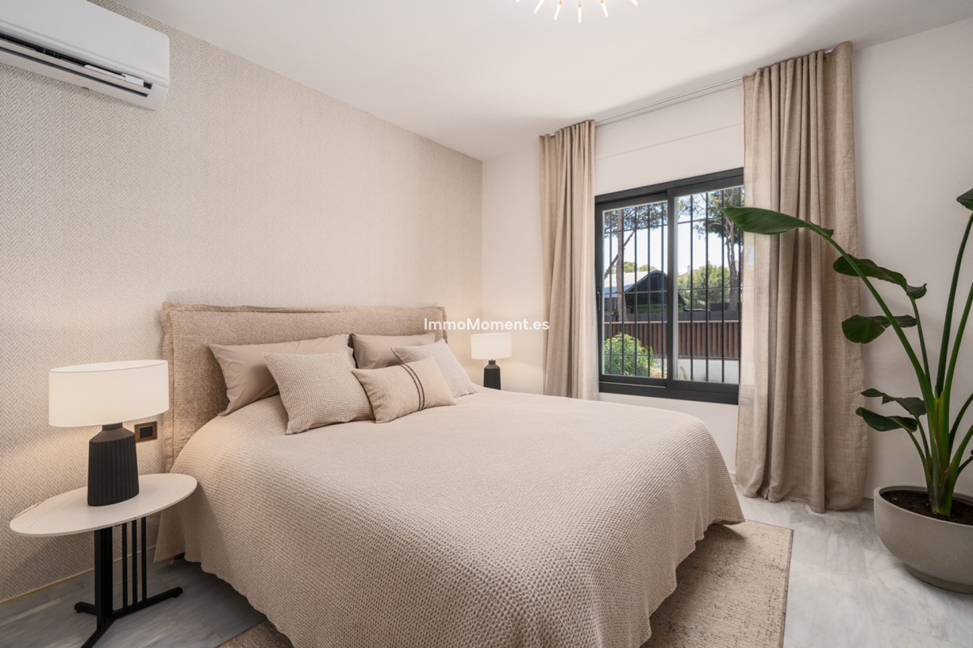 Resale - Detached villa - Marbella - Nueva Andalucía