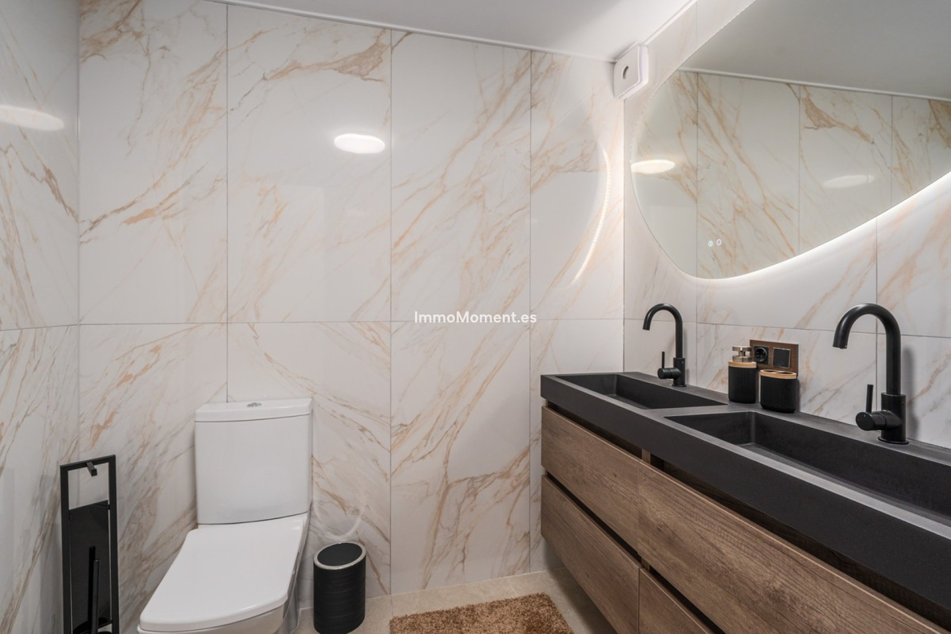 Resale - Detached villa - Marbella - Nueva Andalucía