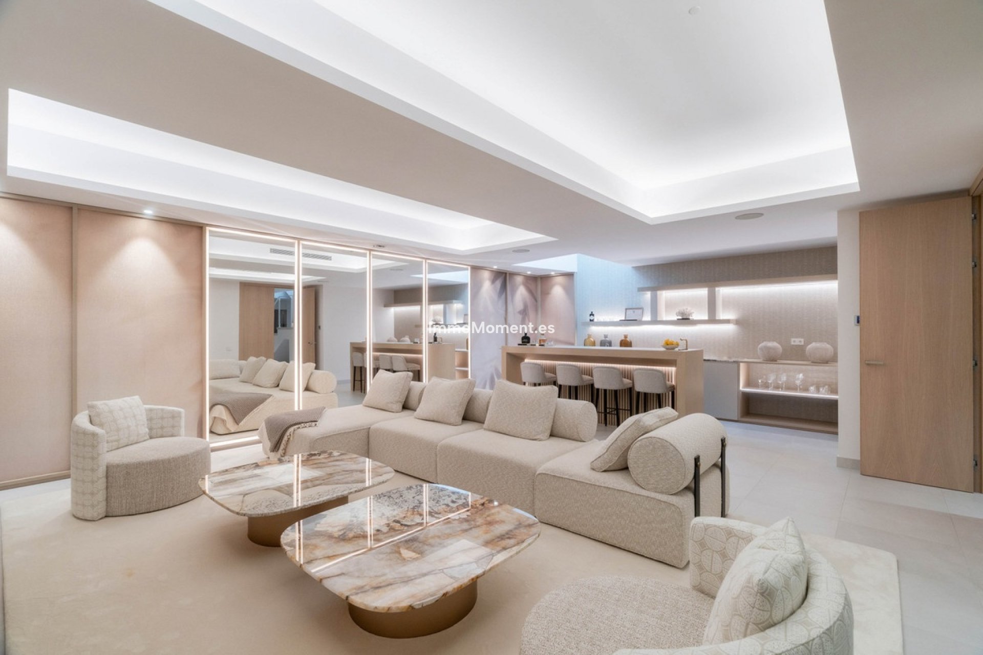 Resale - Detached villa - Marbella - Nueva Andalucía