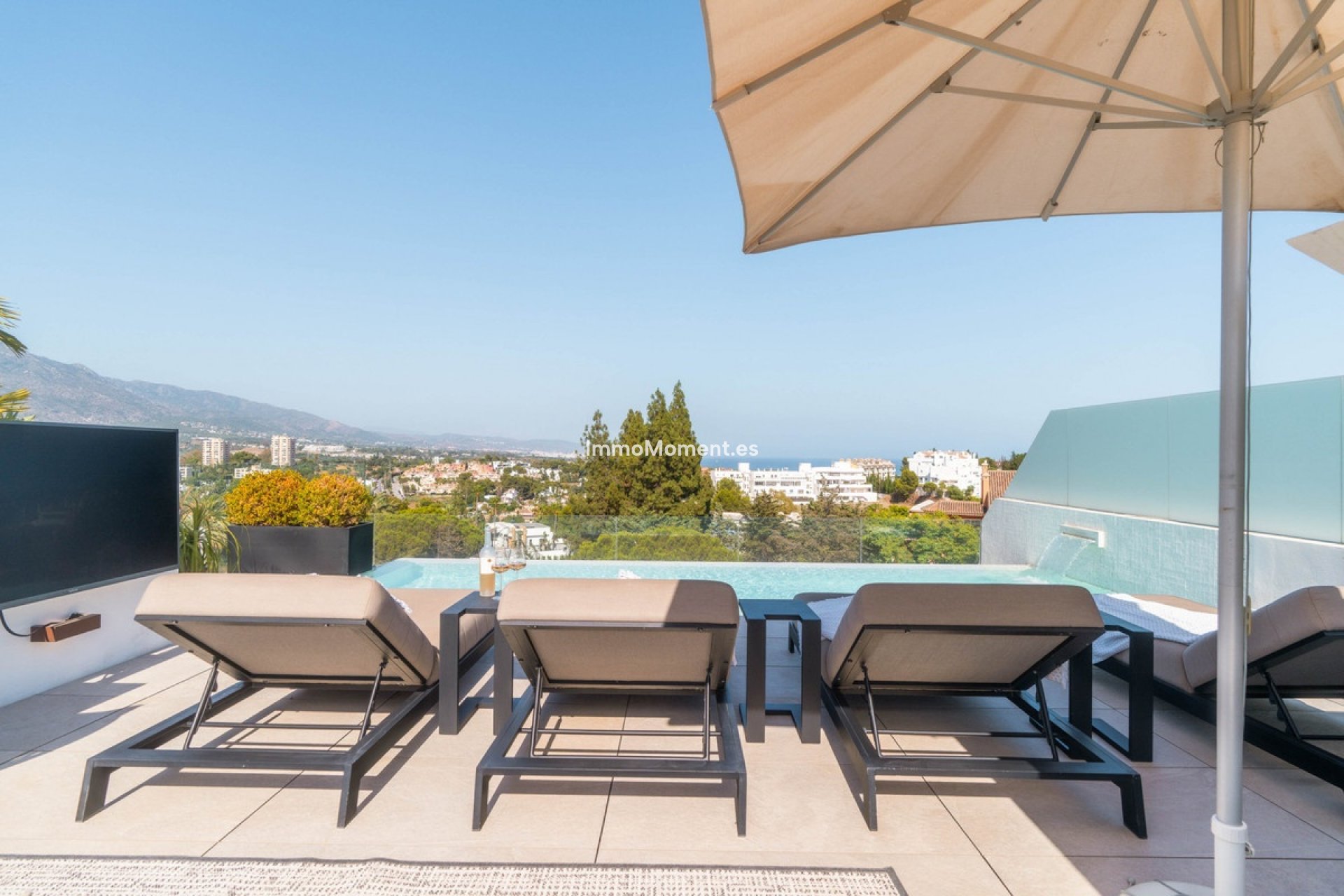 Resale - Detached villa - Marbella - Nueva Andalucía
