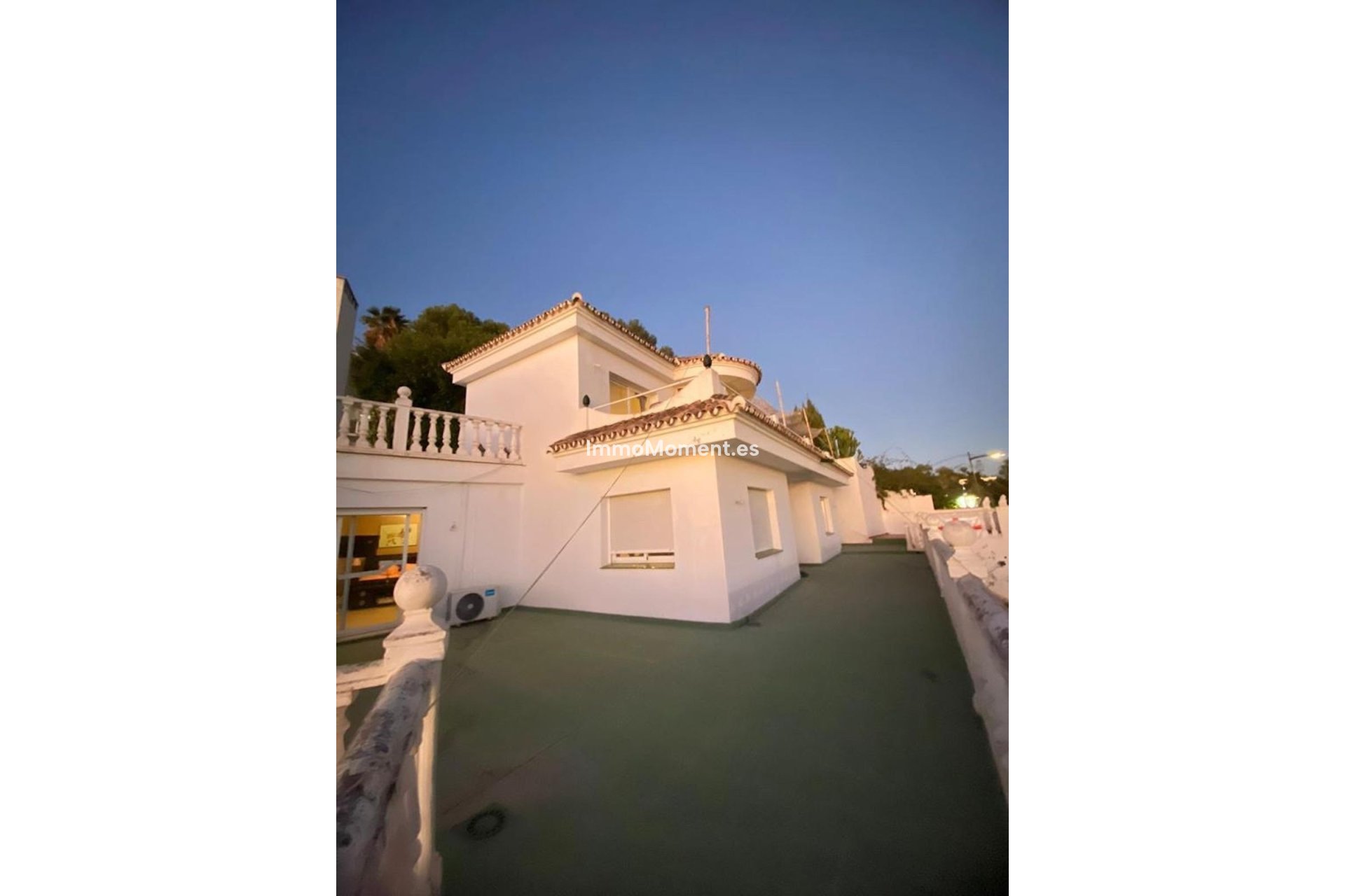 Resale - Detached villa - Marbella - Nueva Andalucía