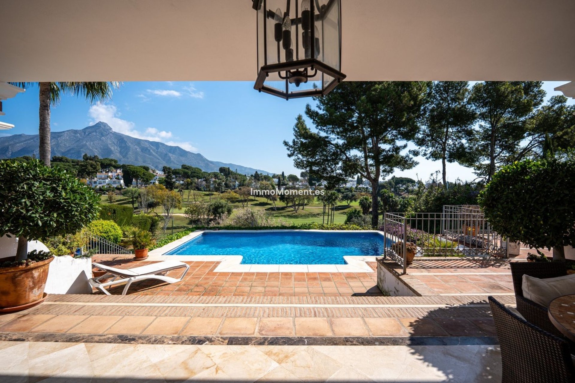Resale - Detached villa - Marbella - Nueva Andalucía