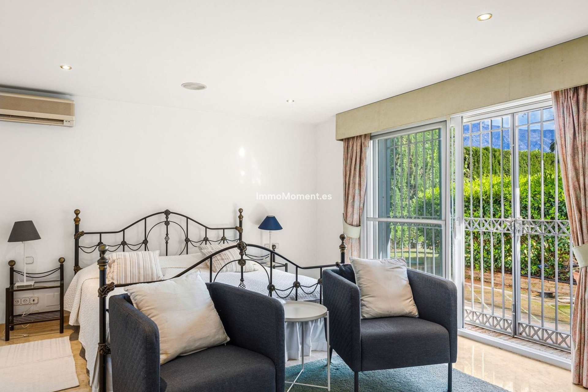 Resale - Detached villa - Marbella - Nueva Andalucía