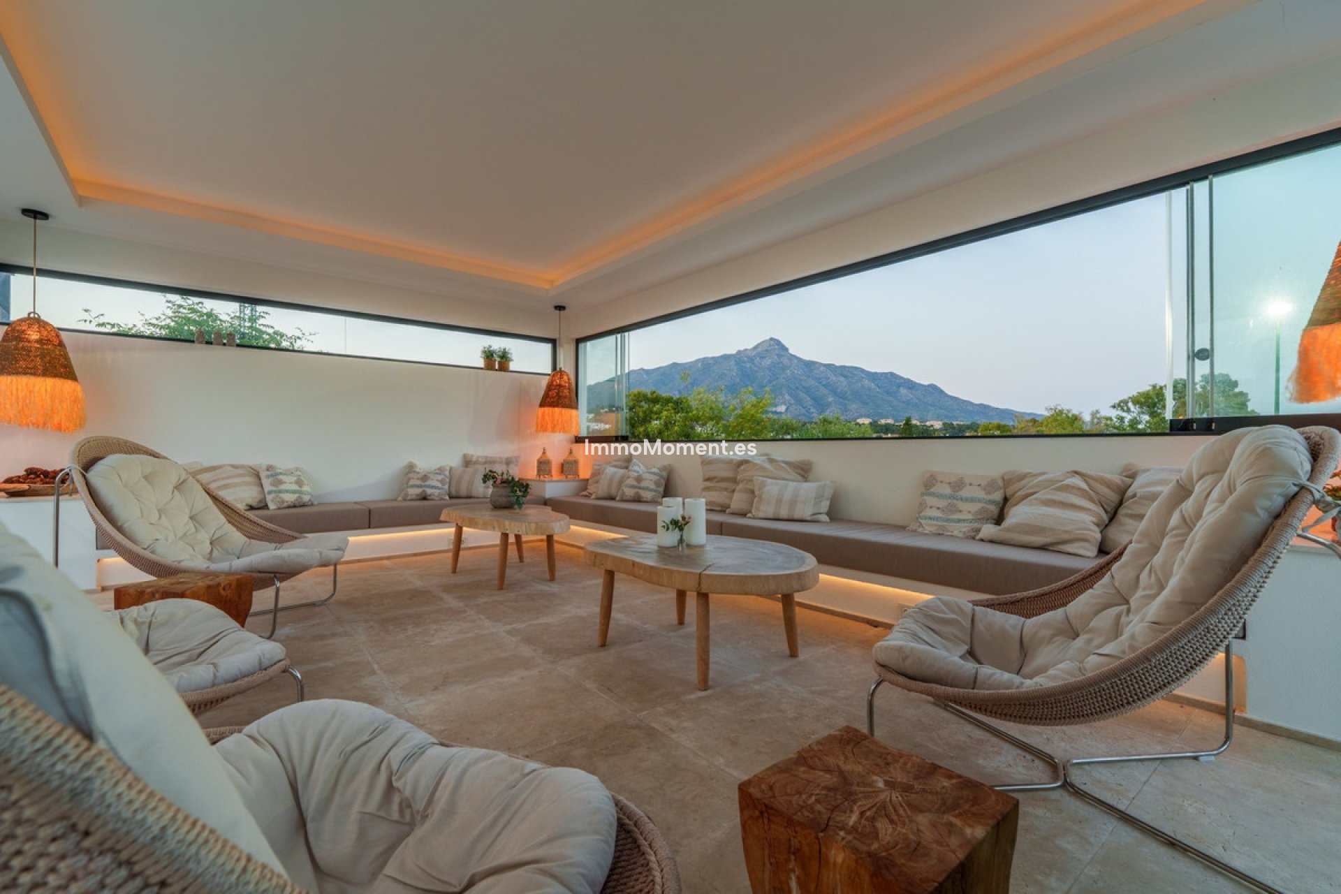 Resale - Detached villa - Marbella - Nueva Andalucía