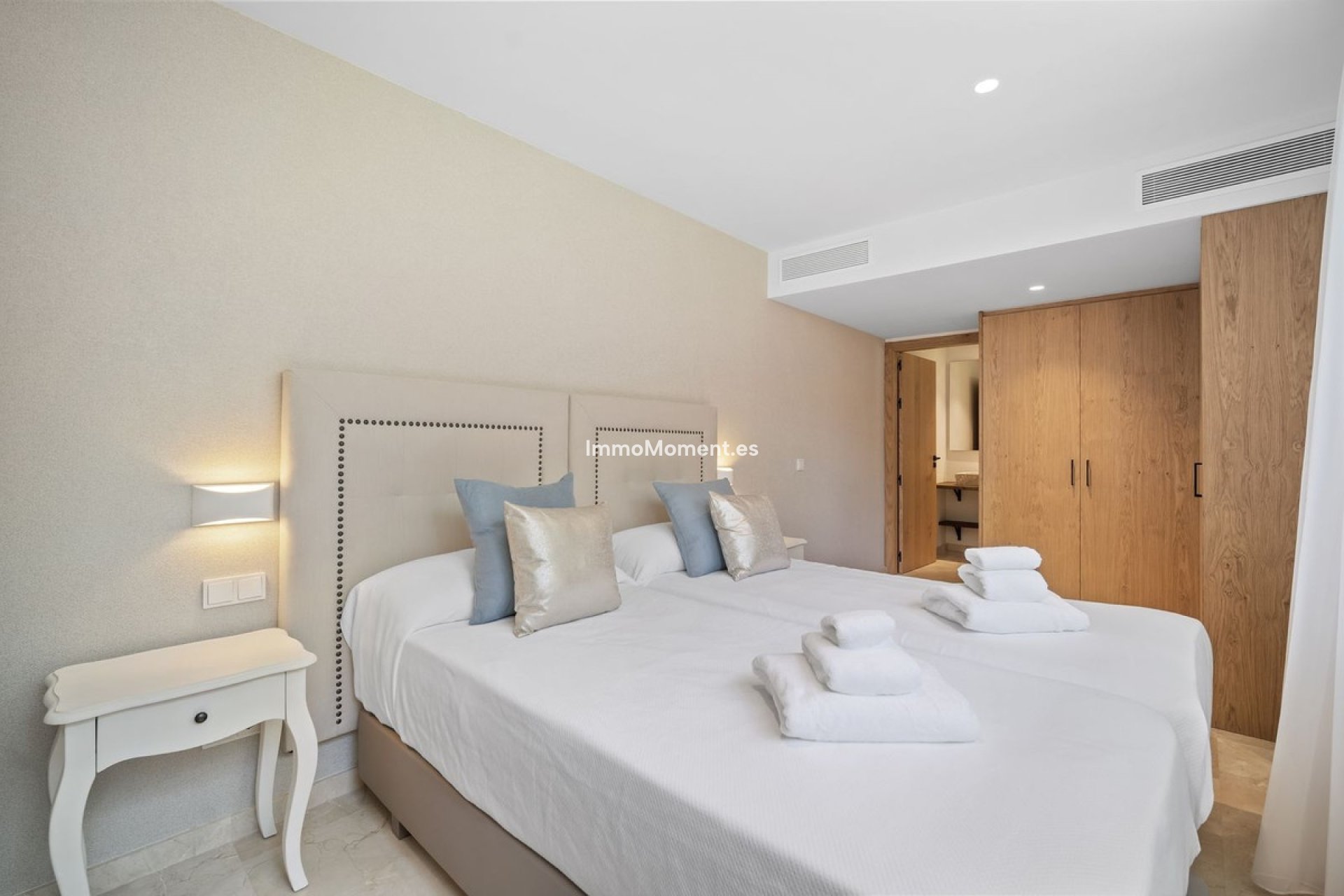 Resale - Detached villa - Marbella - Nueva Andalucía