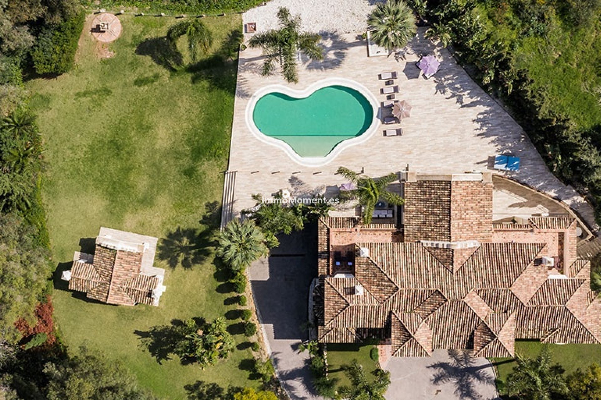 Resale - Detached villa - Marbella - Nueva Andalucía