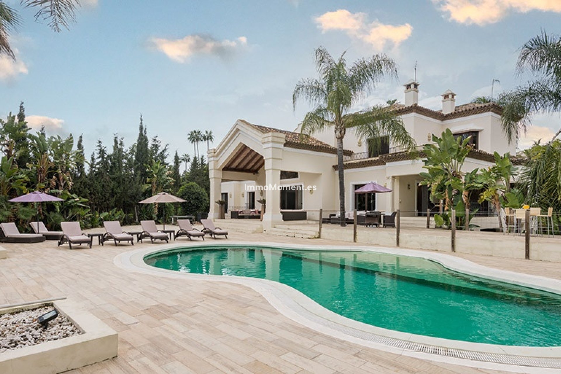 Resale - Detached villa - Marbella - Nueva Andalucía