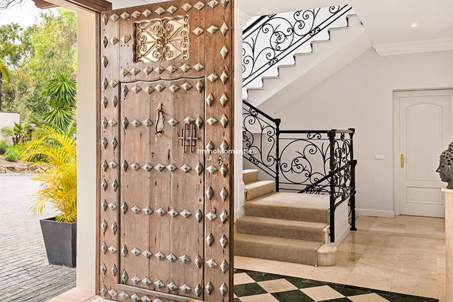 Resale - Detached villa - Marbella - Nueva Andalucía