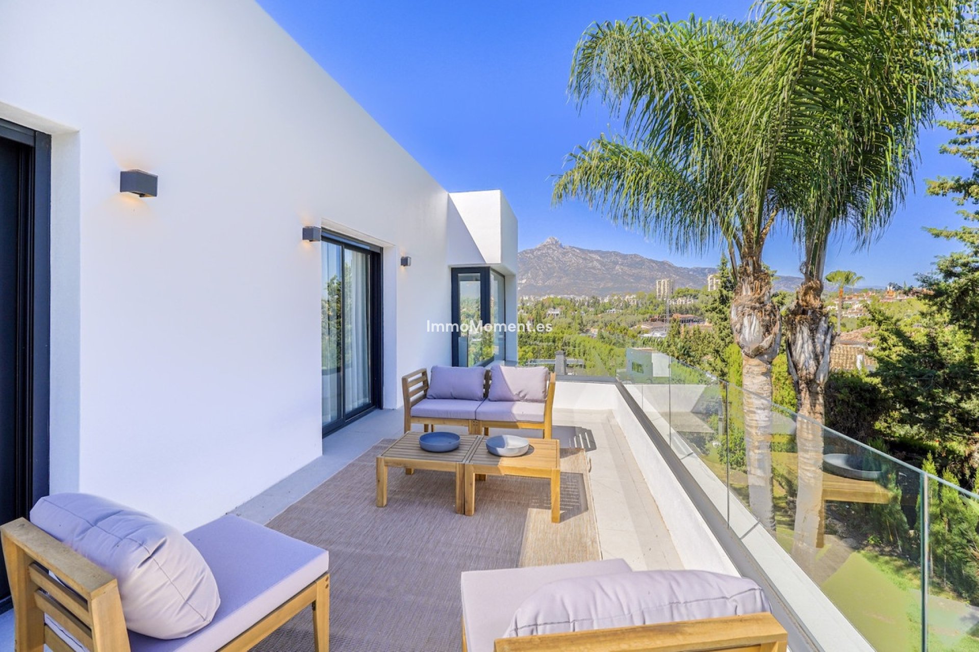 Resale - Detached villa - Marbella - Nueva Andalucía