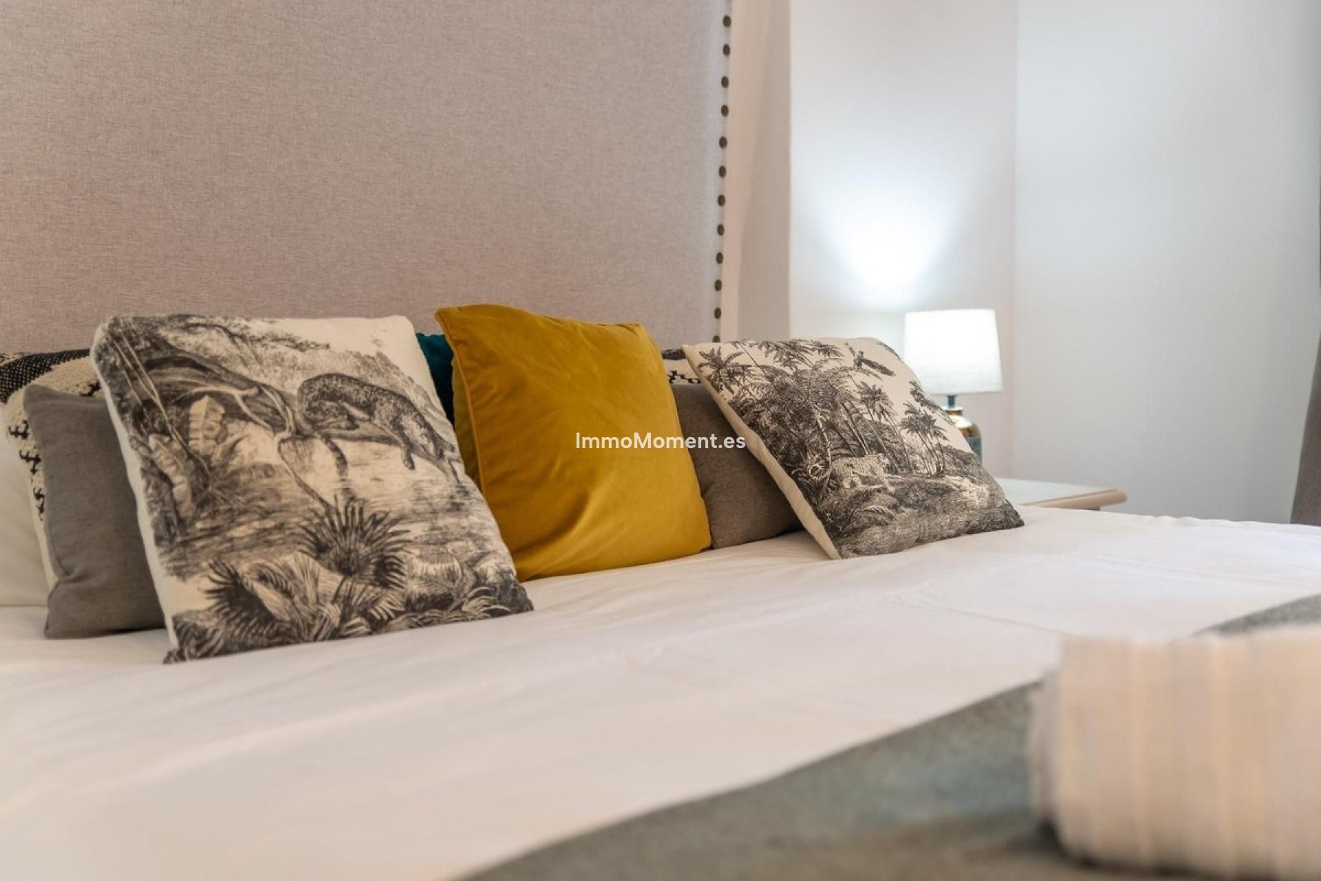 Resale - Detached villa - Marbella - Nueva Andalucía