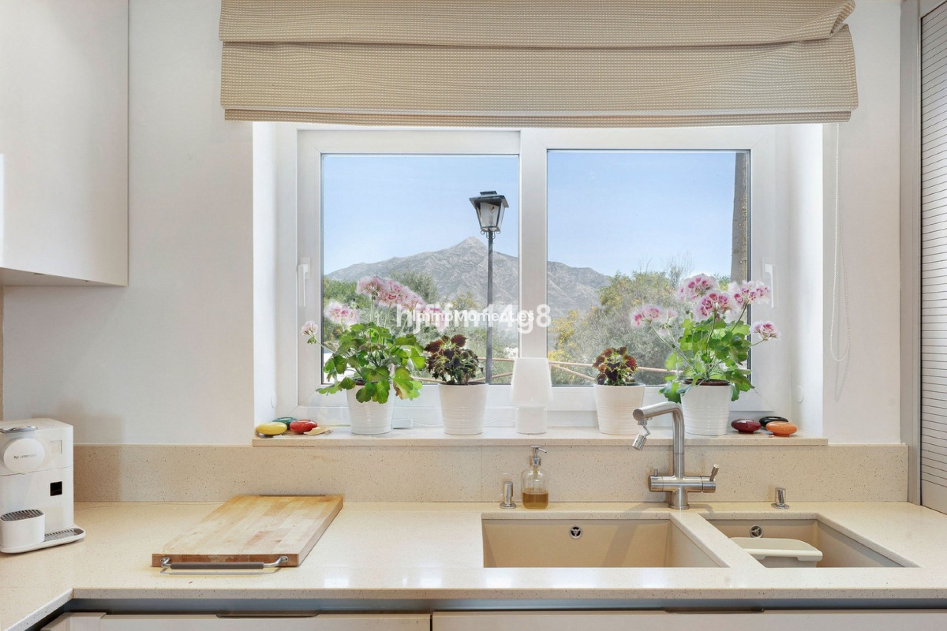 Resale - Detached villa - Marbella - Nueva Andalucía