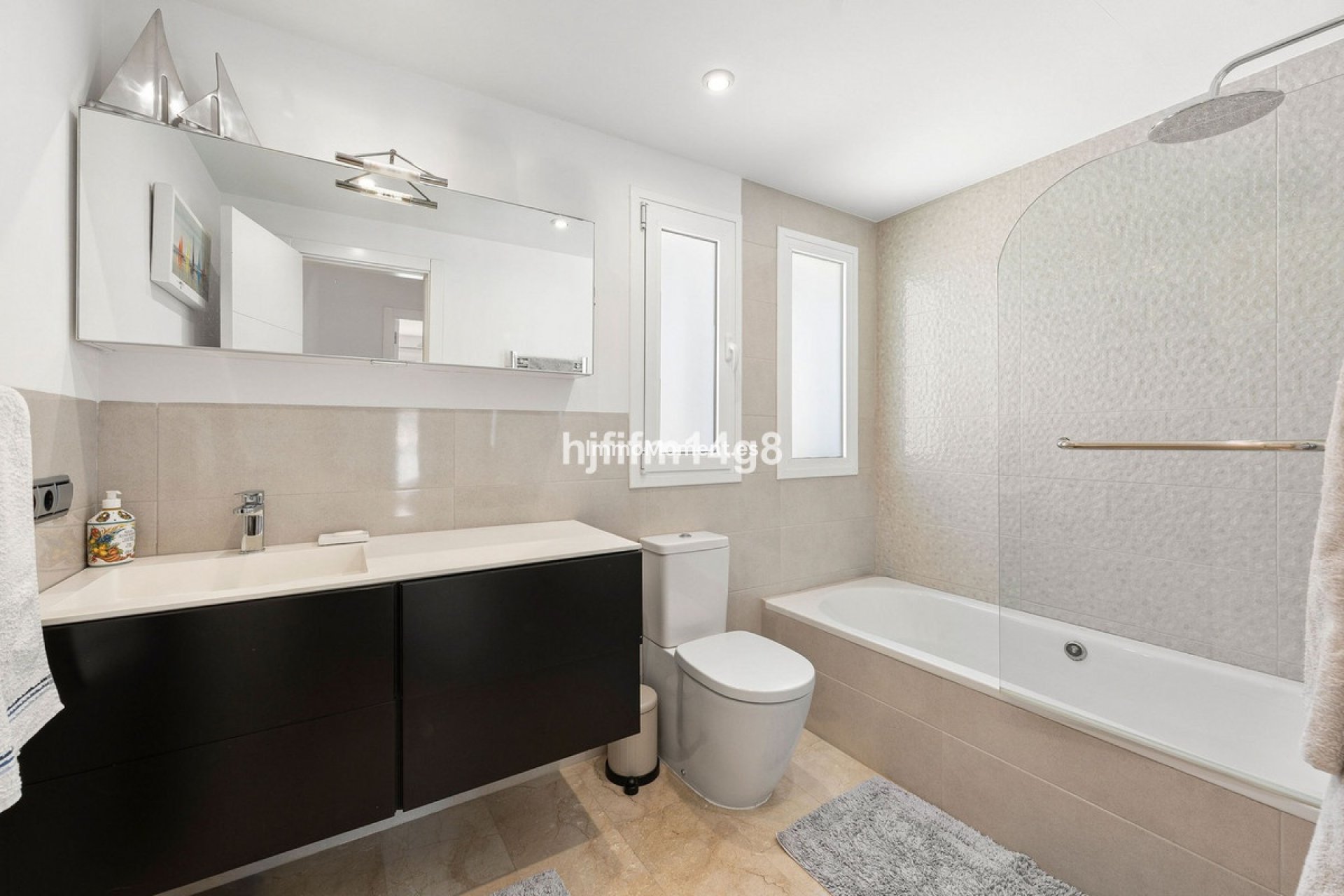 Resale - Detached villa - Marbella - Nueva Andalucía
