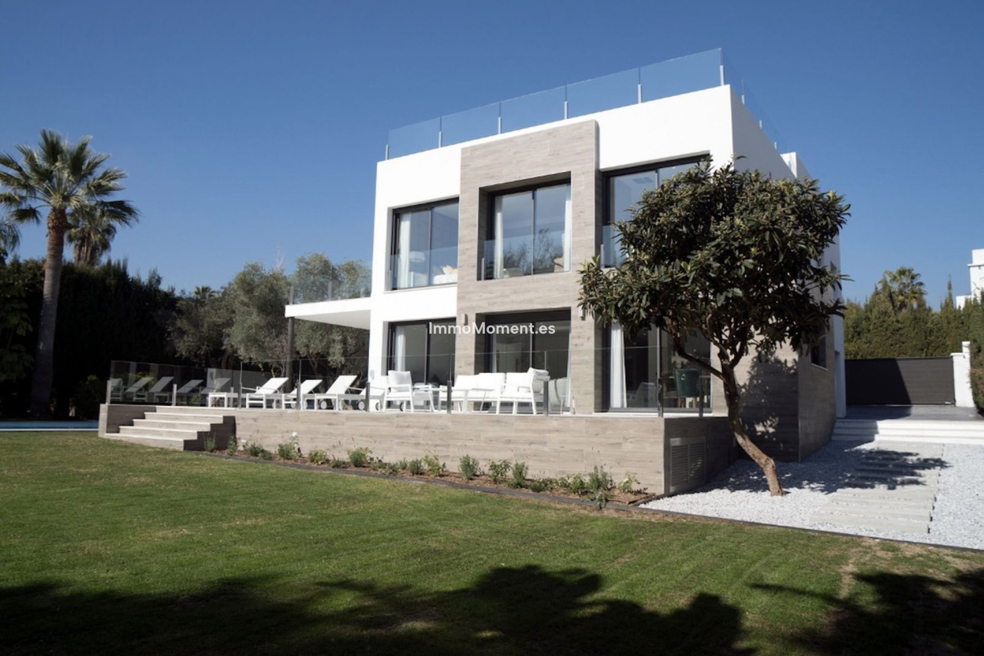 Resale - Detached villa - Marbella - Nueva Andalucía